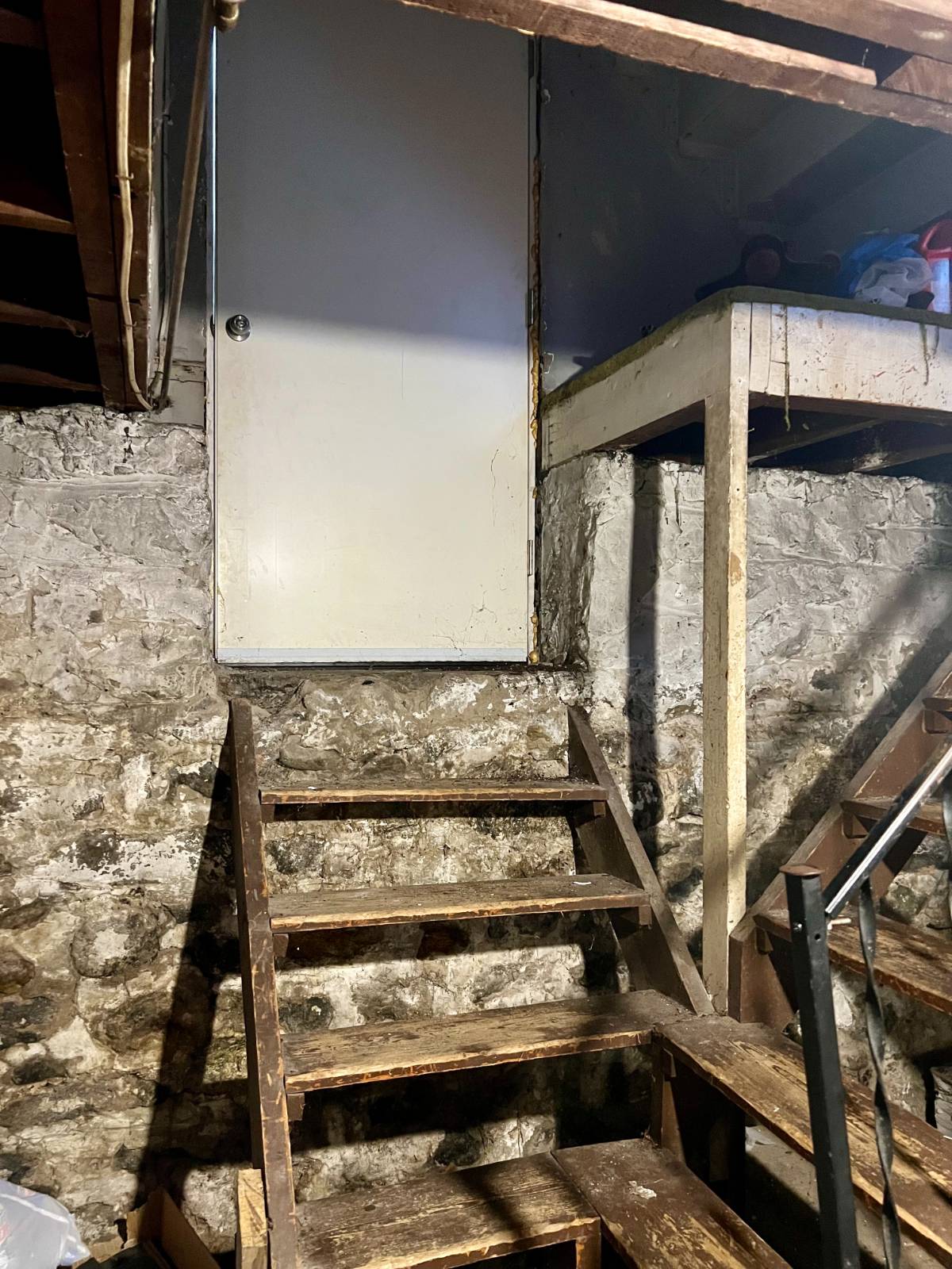 #28 photo, 18 W Eighth Avenue, Gloversville , NY 12078