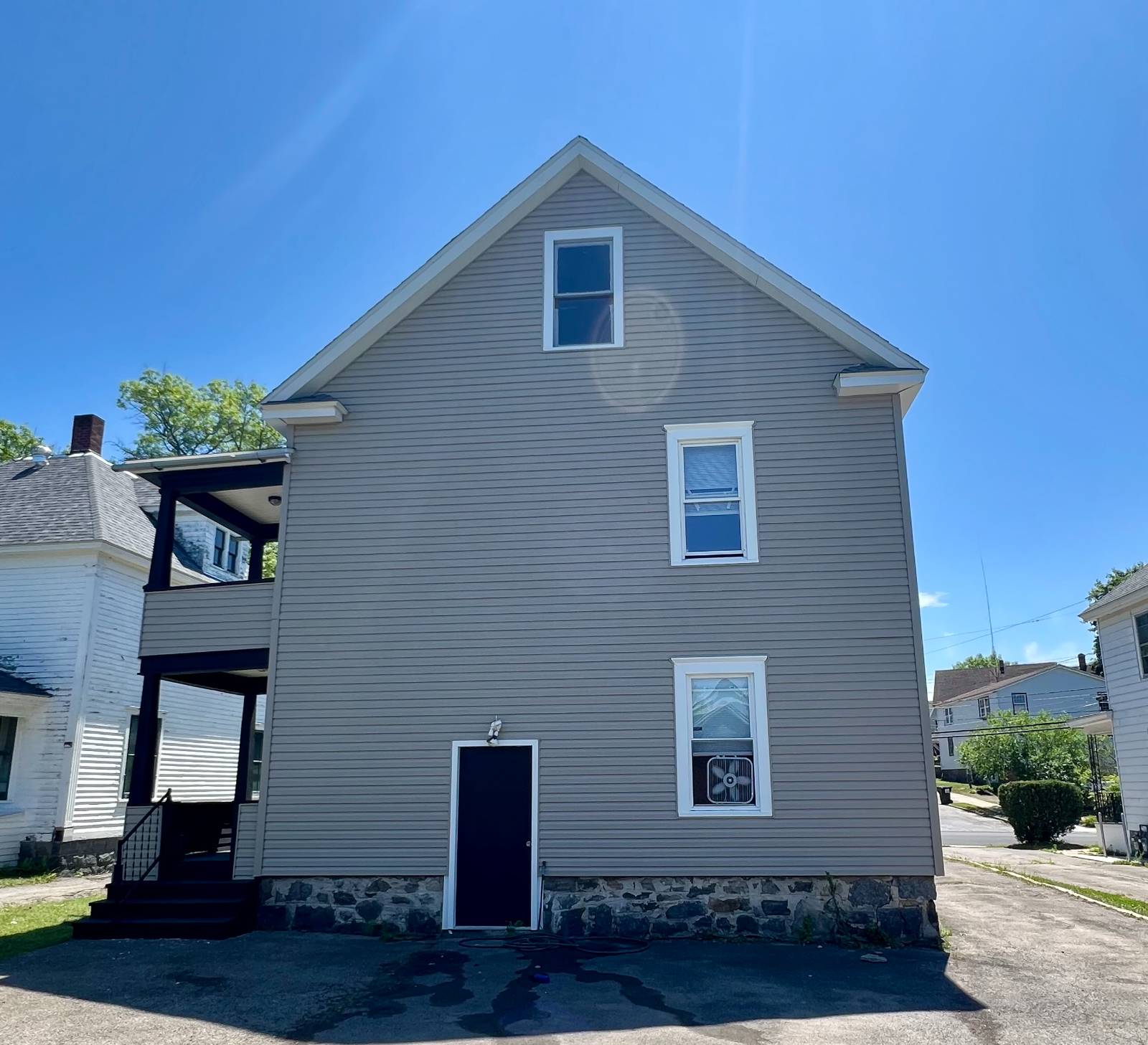 #5 photo, 18 W Eighth Avenue, Gloversville , NY 12078