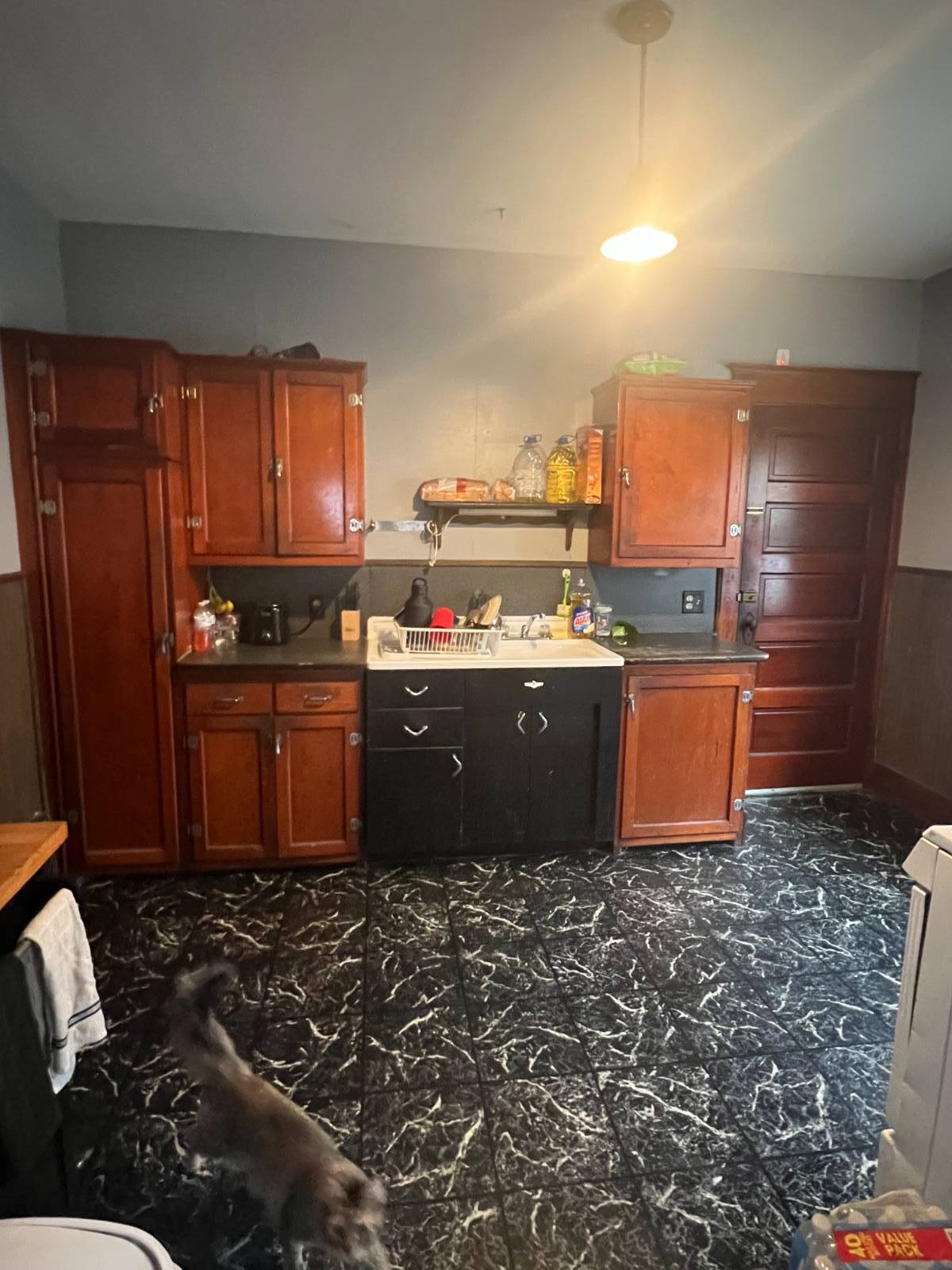 #9 photo, 18 W Eighth Avenue, Gloversville , NY 12078