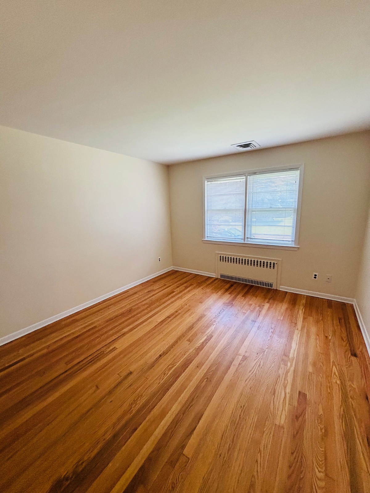 #8 photo, Union Av, ナッソー郡 Glen Head , NY 11545