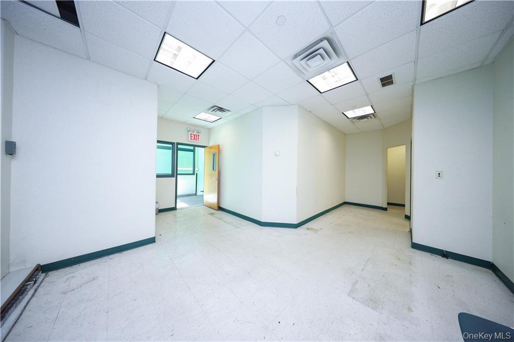 #13 photo, 8710 5th Avenue, ブルックリン区 Brooklyn , NY 11209