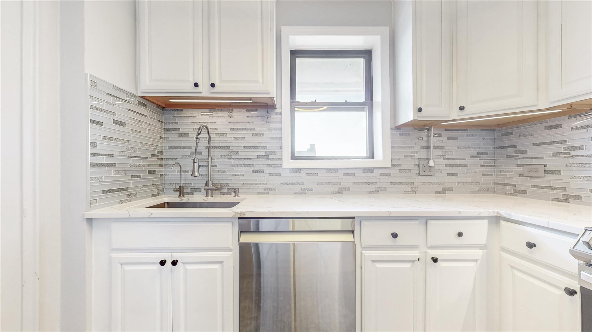 #8 photo, 143-50 Hoover Avenue, クイーンズ区 Briarwood , NY 11435