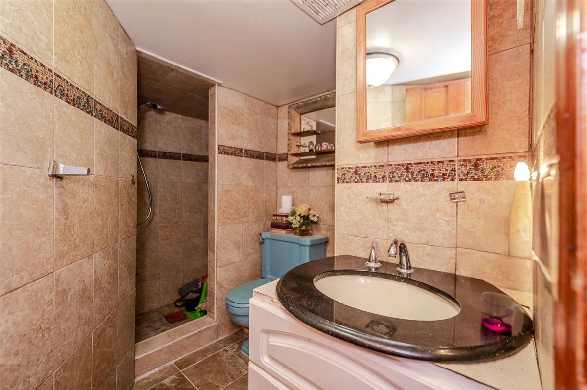 #15 photo, 9728 130th Street, クイーンズ区 Richmond Hill S. , NY 11419