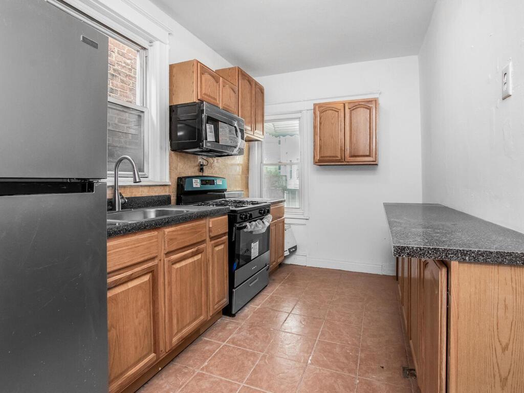 #5 photo, 3357 Perry Avenue, Bronx , NY 10467