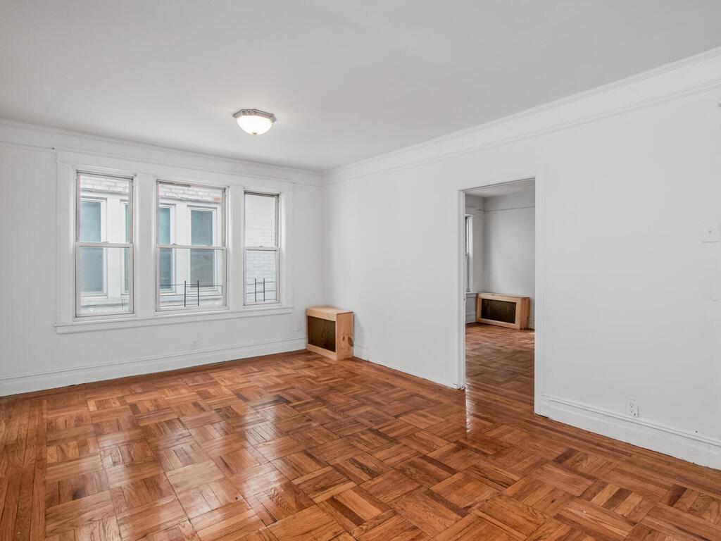 #8 photo, 3357 Perry Avenue, Bronx , NY 10467