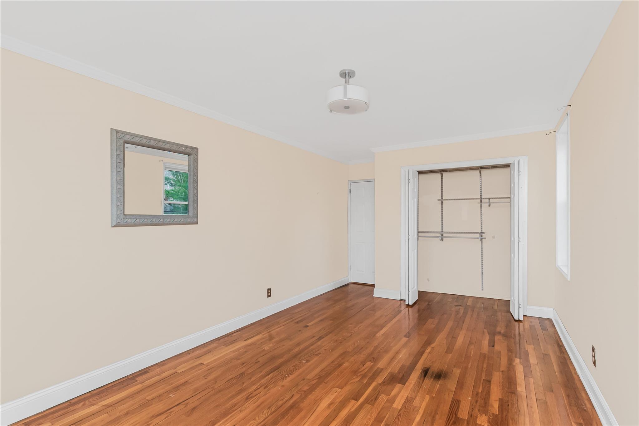 #11 photo, 1304 Midland Avenue, Yonkers , NY 10704