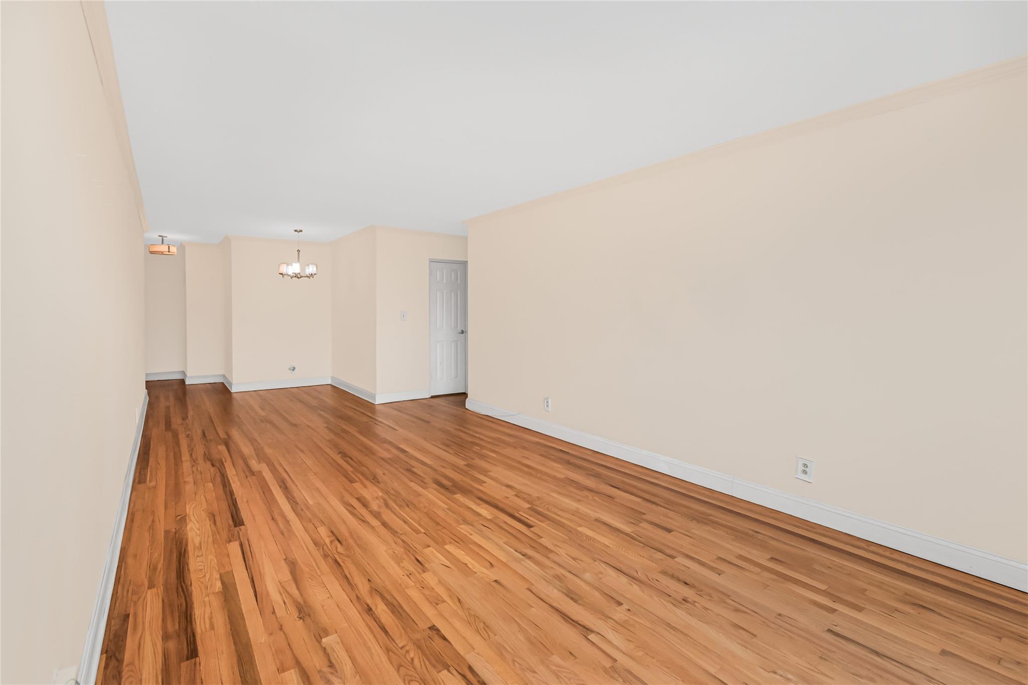 #4 photo, 1304 Midland Avenue, Yonkers , NY 10704