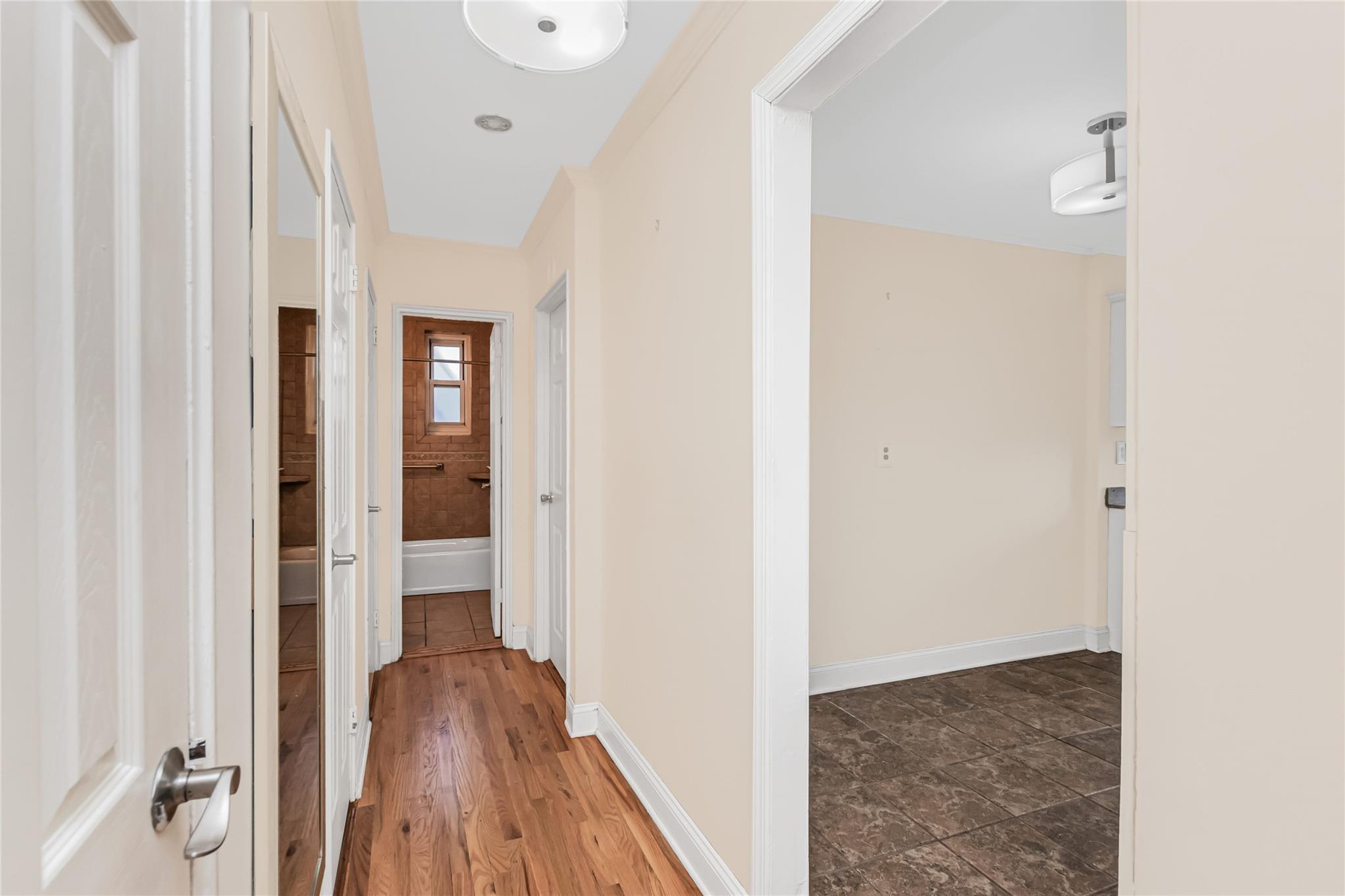 #5 photo, 1304 Midland Avenue, Yonkers , NY 10704