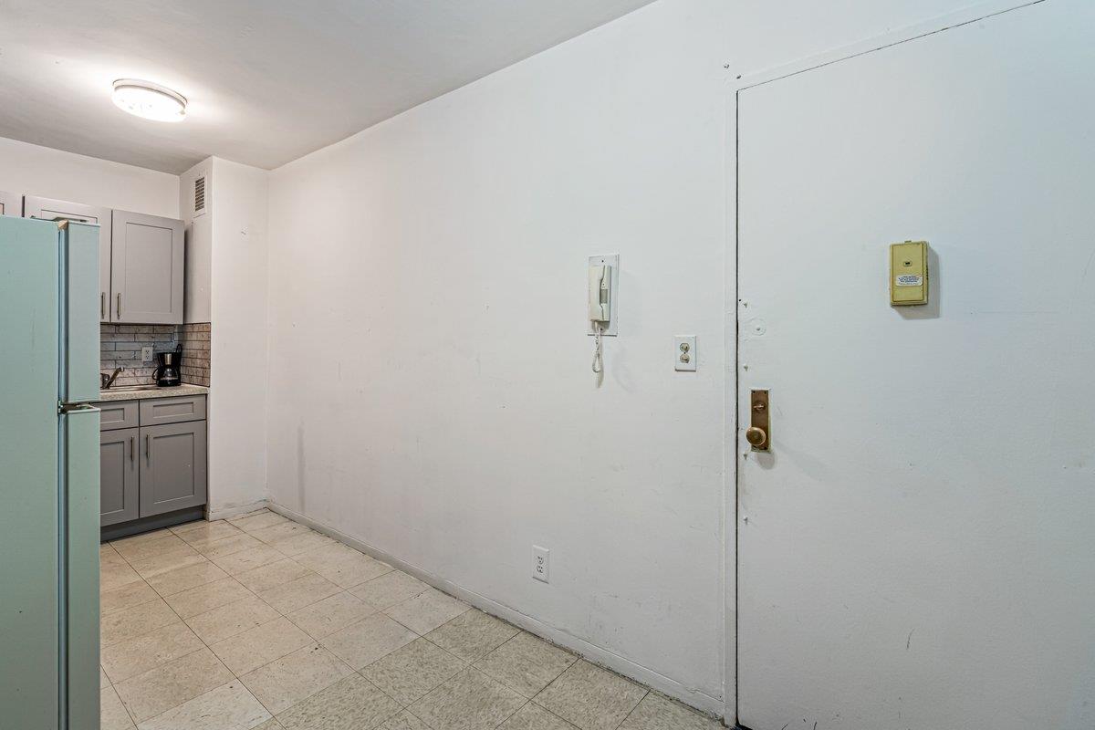 #11 photo, 89-15 Parsons Boulevard, クイーンズ区 Jamaica , NY 11432