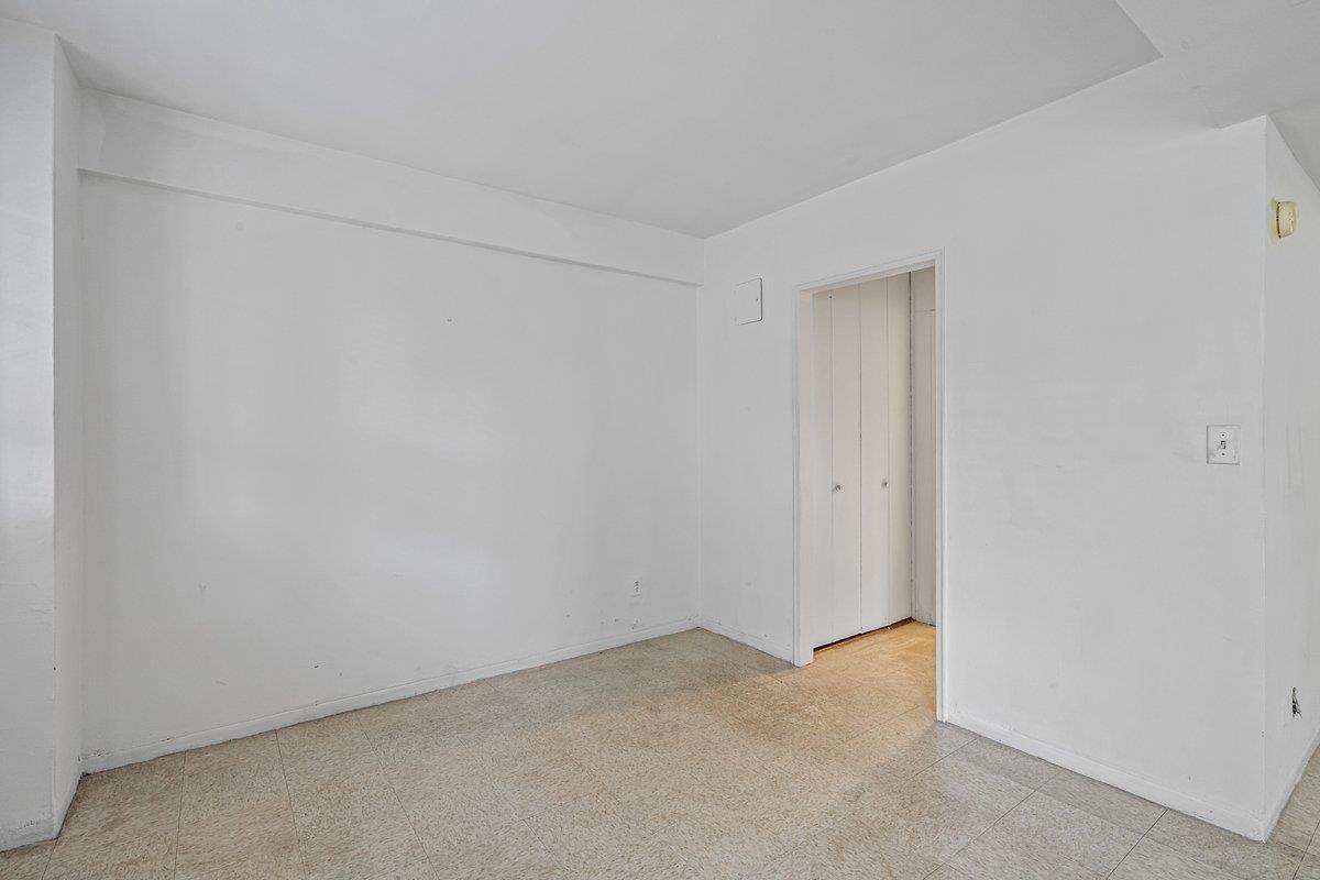 #7 photo, 89-15 Parsons Boulevard, クイーンズ区 Jamaica , NY 11432