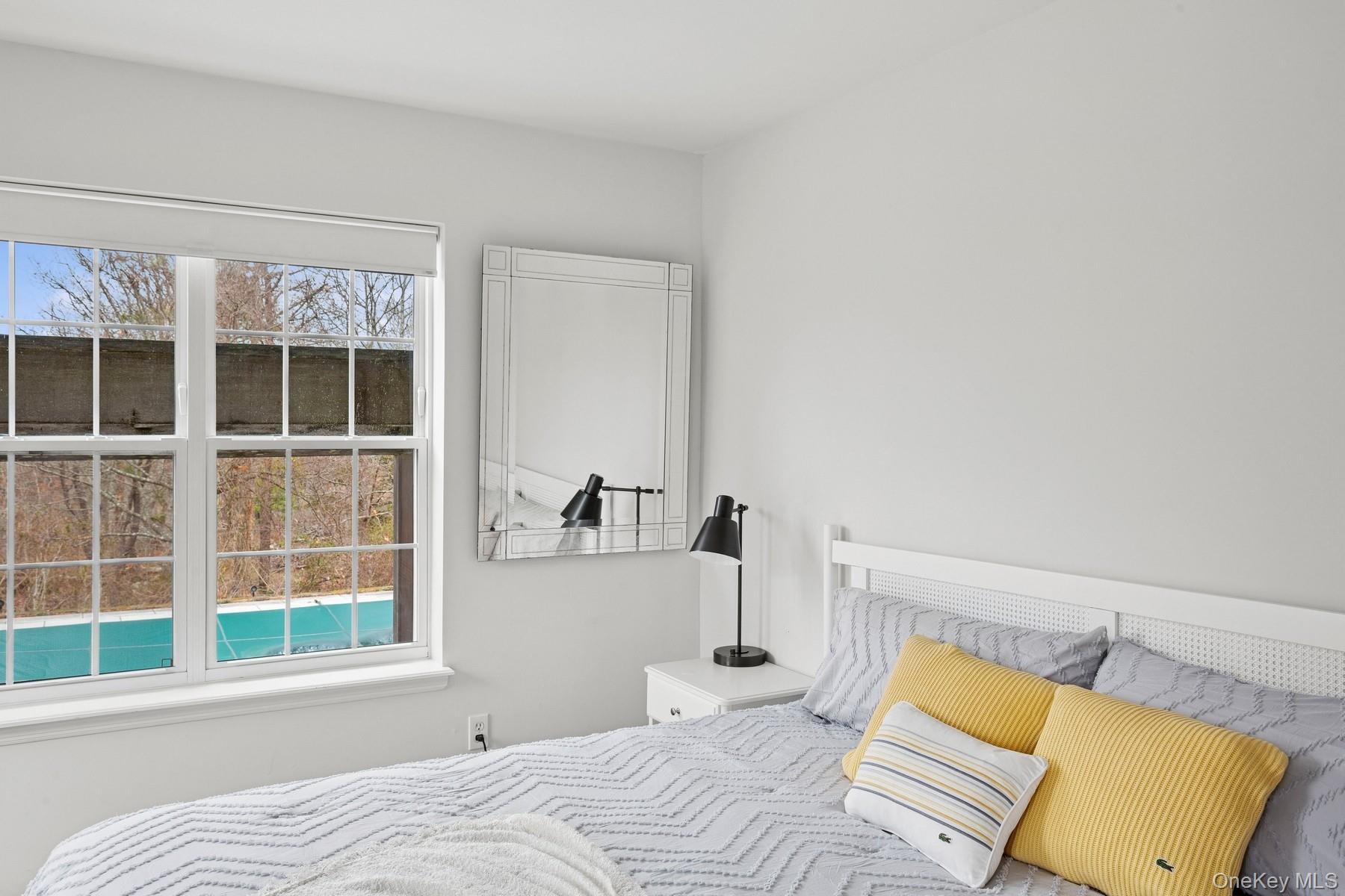 #15 photo, 71 Old Canoe Place Road, サフォーク郡 Hampton Bays , NY 11946