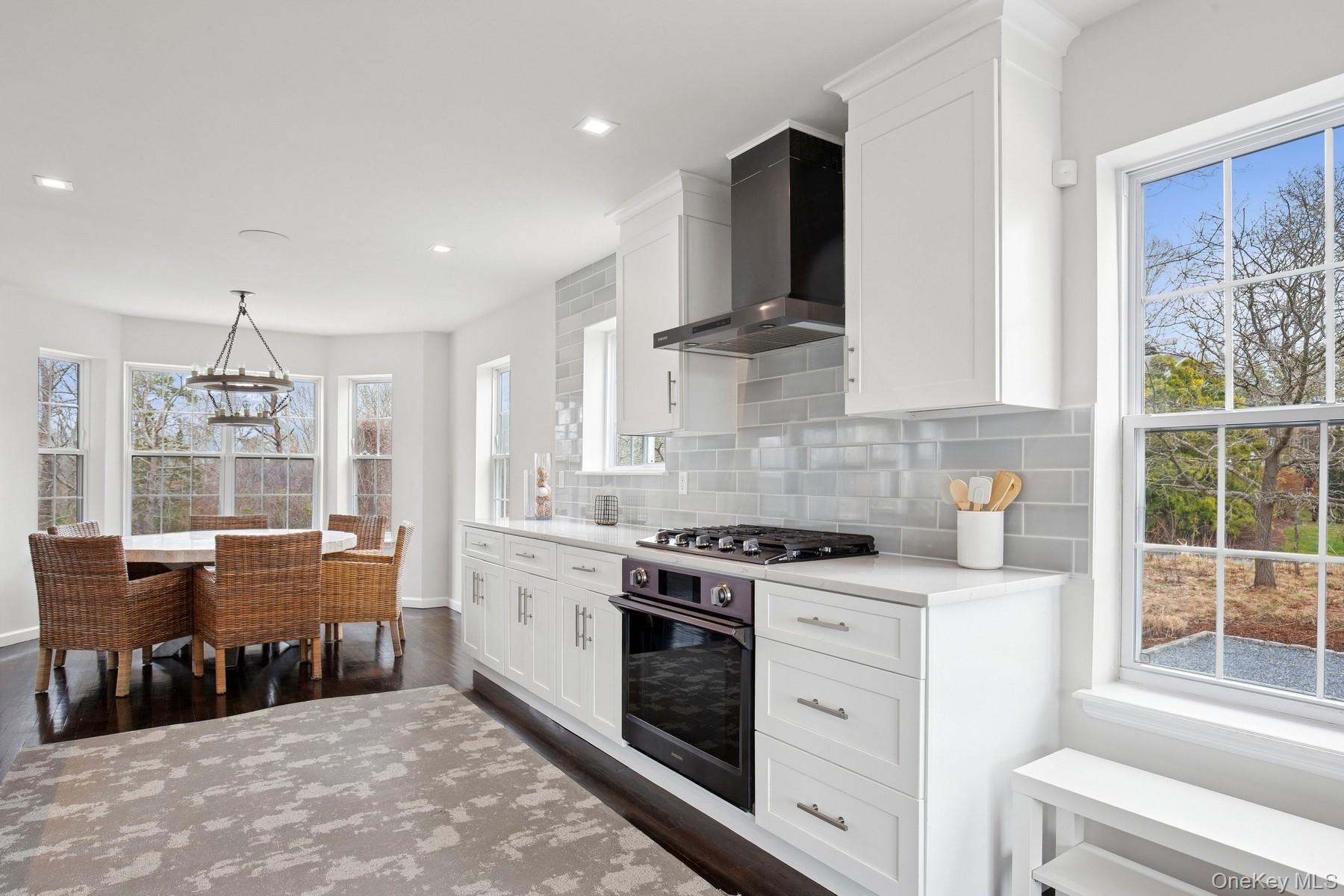 #9 photo, 71 Old Canoe Place Road, サフォーク郡 Hampton Bays , NY 11946