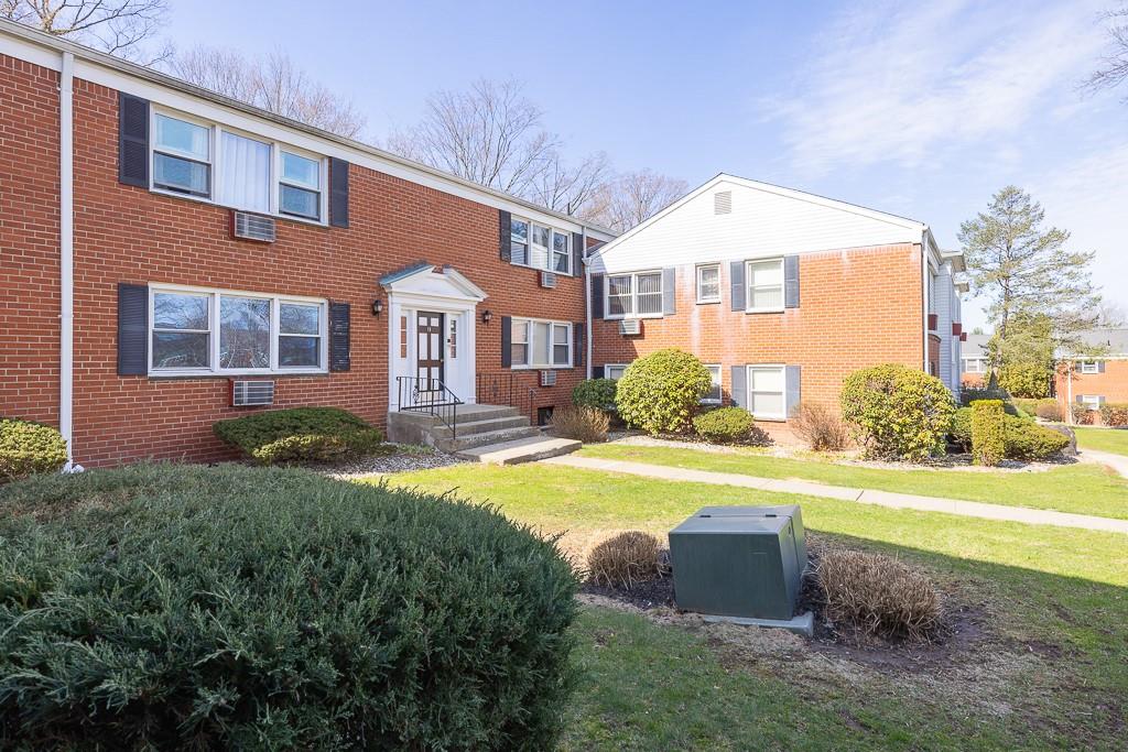 #15 photo, 15 Revere Ct, Suffern , NY 10901