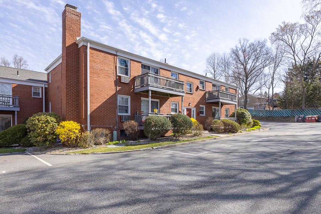 #20 photo, 15 Revere Ct, Suffern , NY 10901