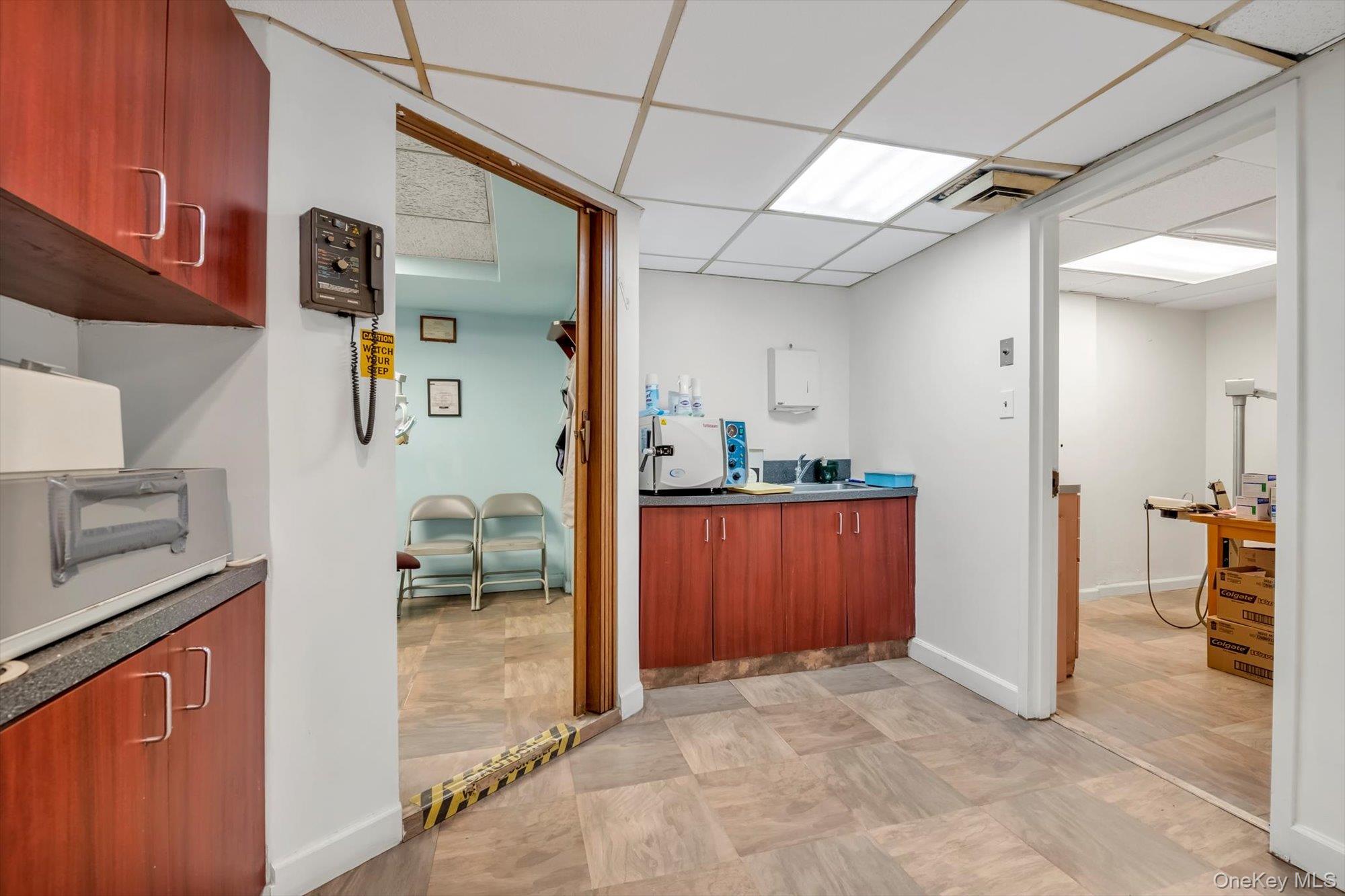 #13 photo, 69-40 Yellowstone Blvd, Forest Hills , NY 11375