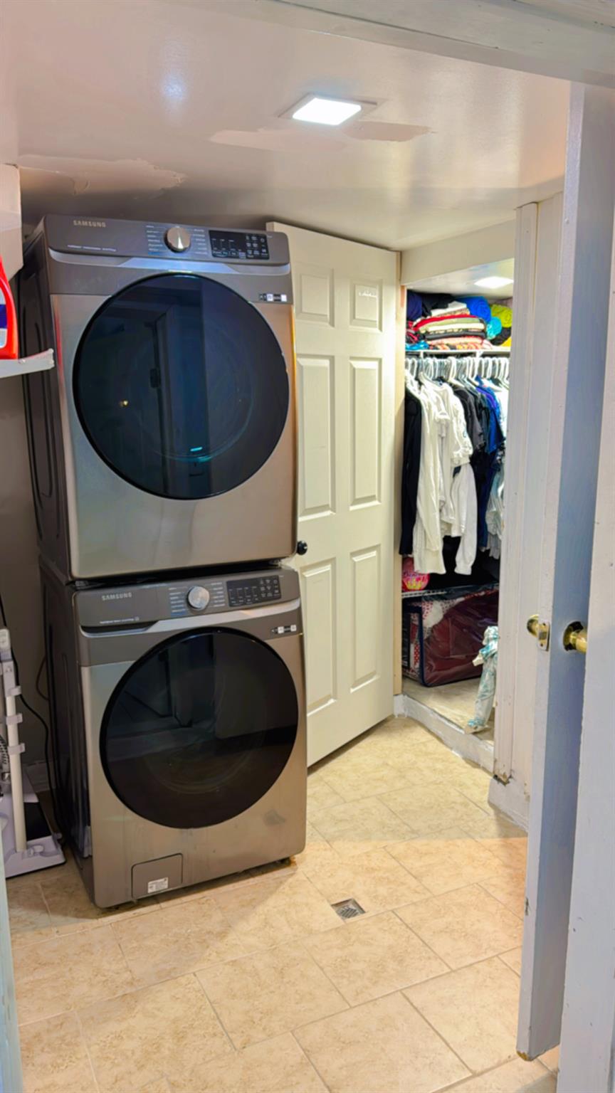 #7 photo, 73 Hamilton Avenue, Valley Stream , NY 11580