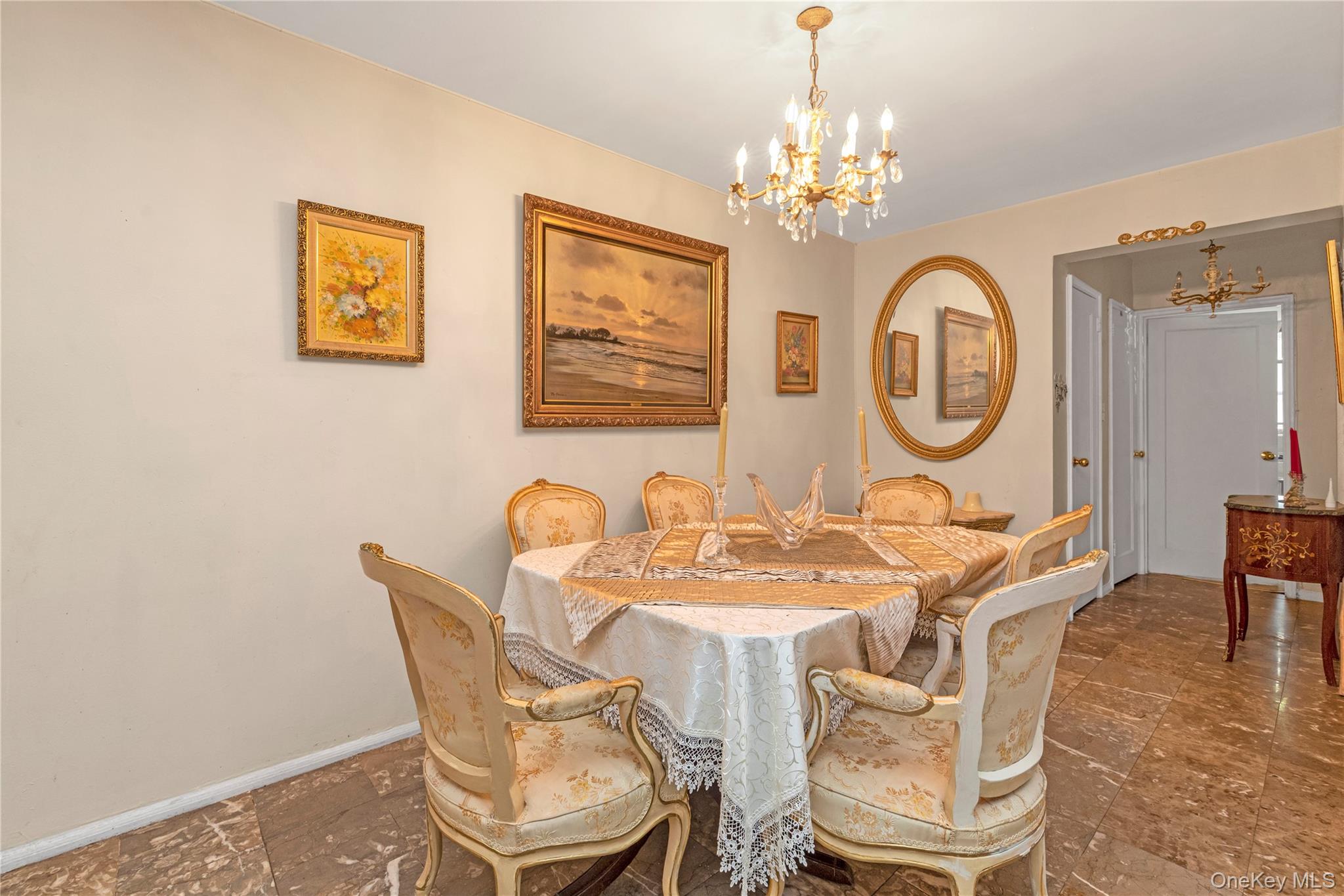 #4 photo, 32-40 89 Street, クイーンズ区 East Elmhurst , NY 11369