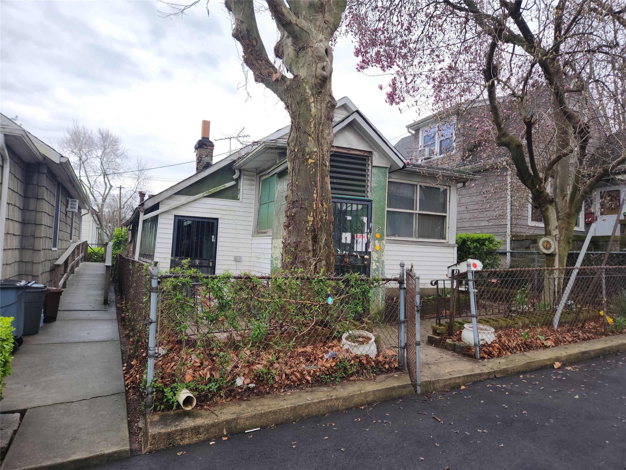 #2 photo, 9 Acorn Place, ブロンクス区 Bronx , NY 10465