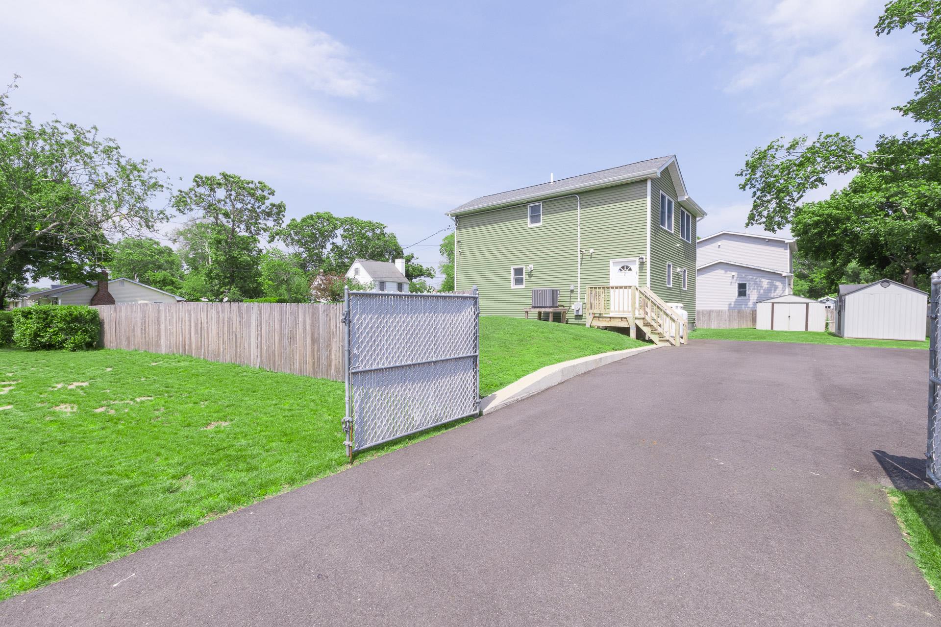 #14 photo, 2 Lafayette Drive, サフォーク郡 Shirley , NY 11967