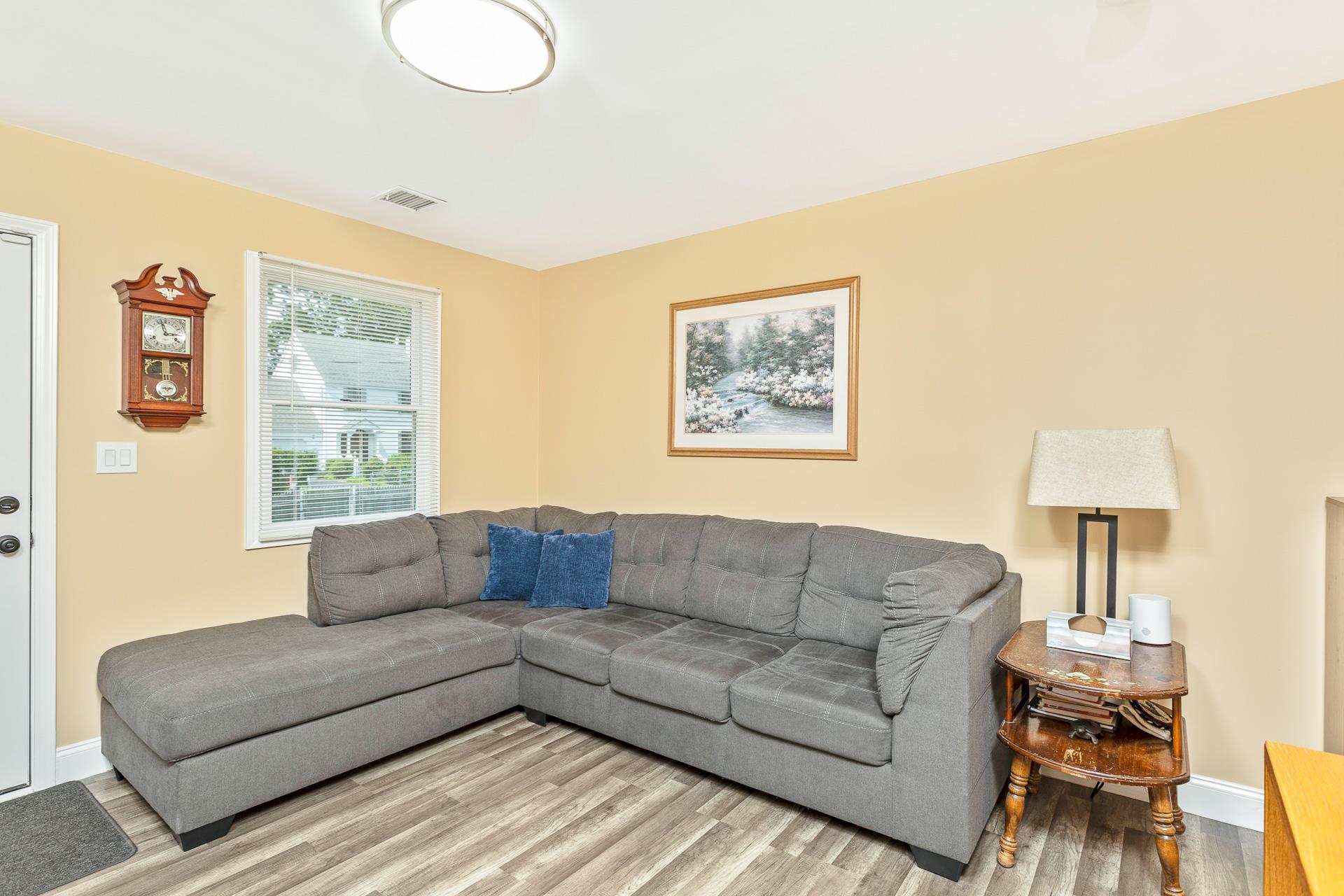 #4 photo, 2 Lafayette Drive, サフォーク郡 Shirley , NY 11967