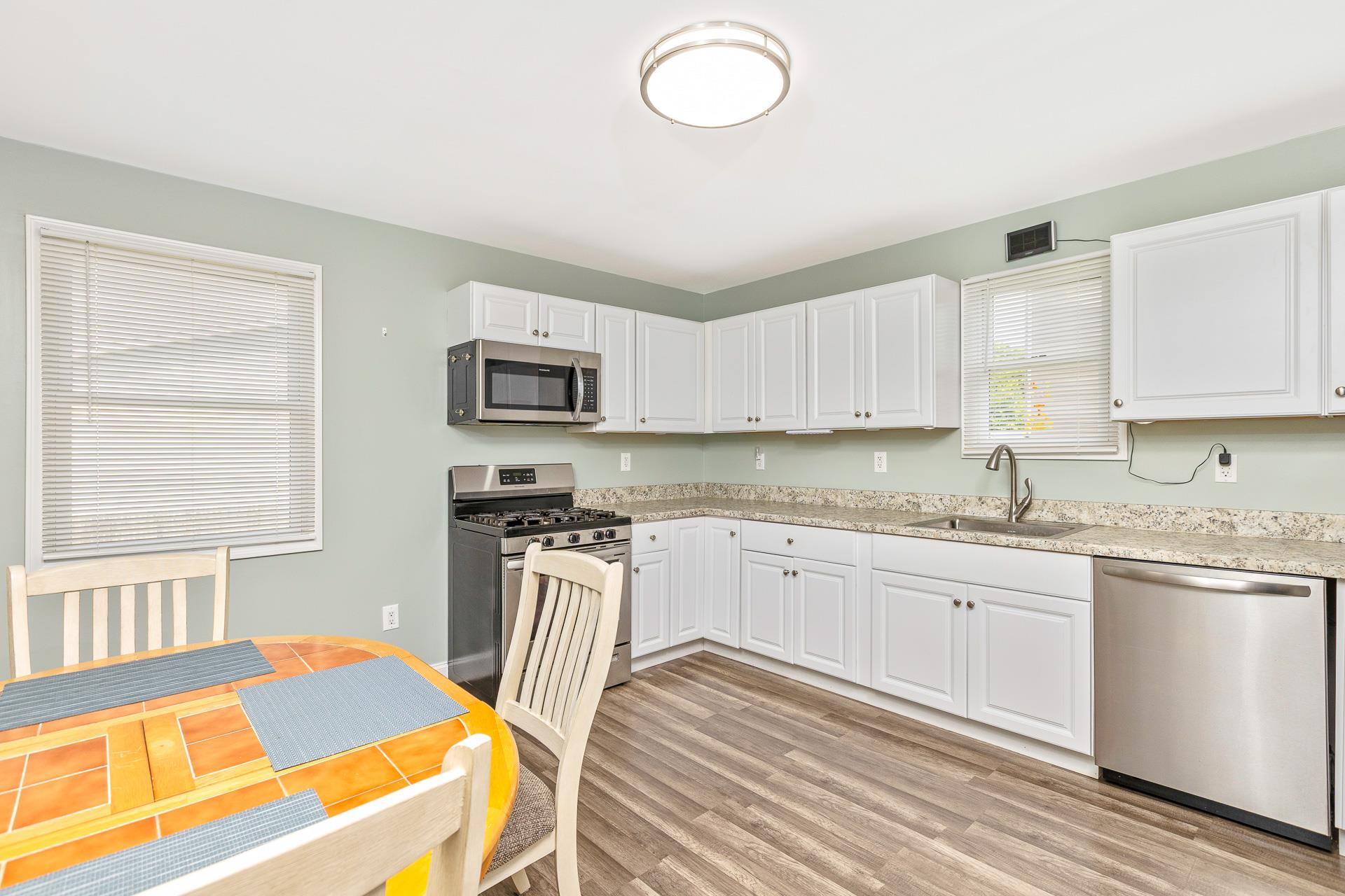 #6 photo, 2 Lafayette Drive, サフォーク郡 Shirley , NY 11967