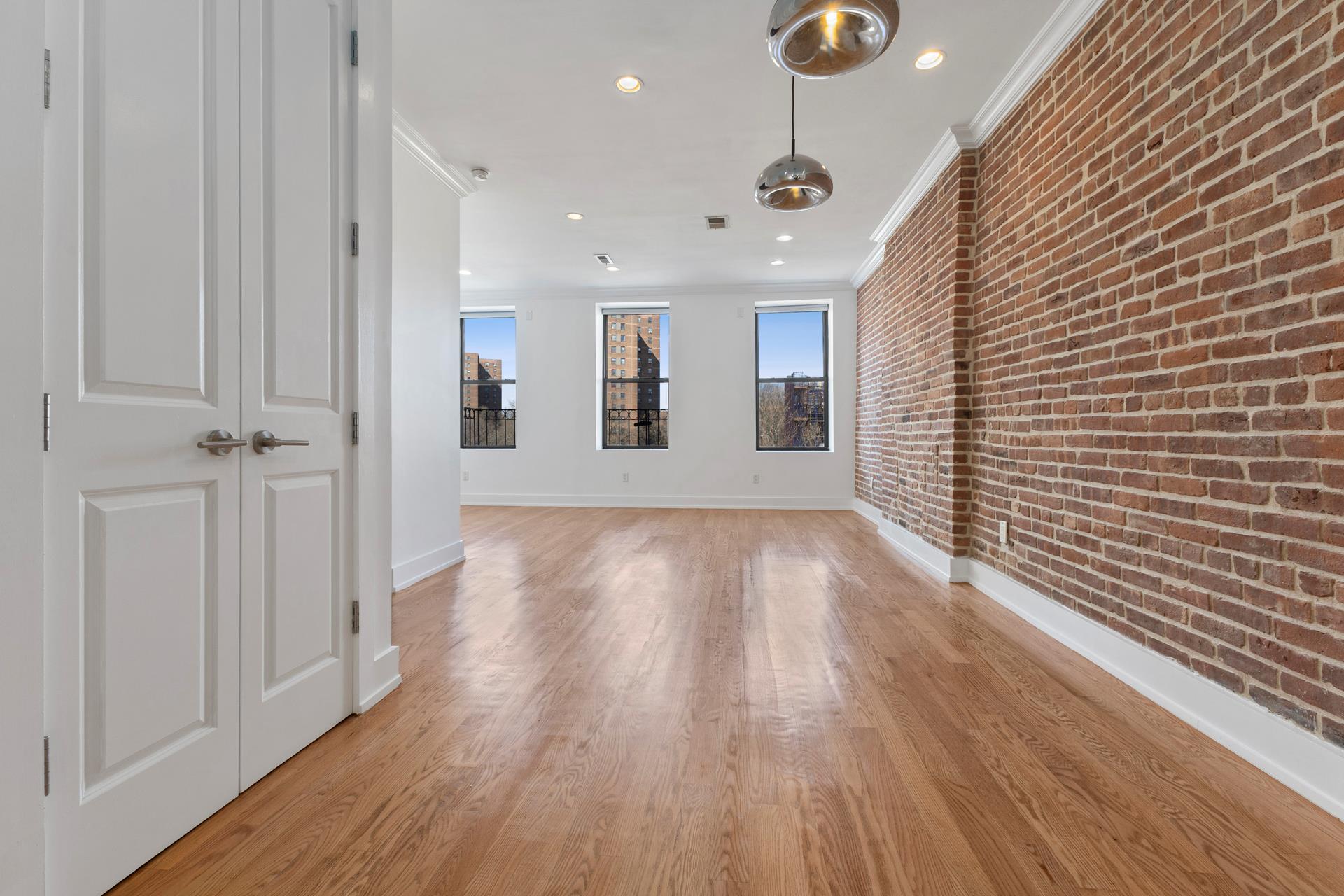 #11 photo, 506 E 119TH Street, マンハッタン East Harlem , NY 10035