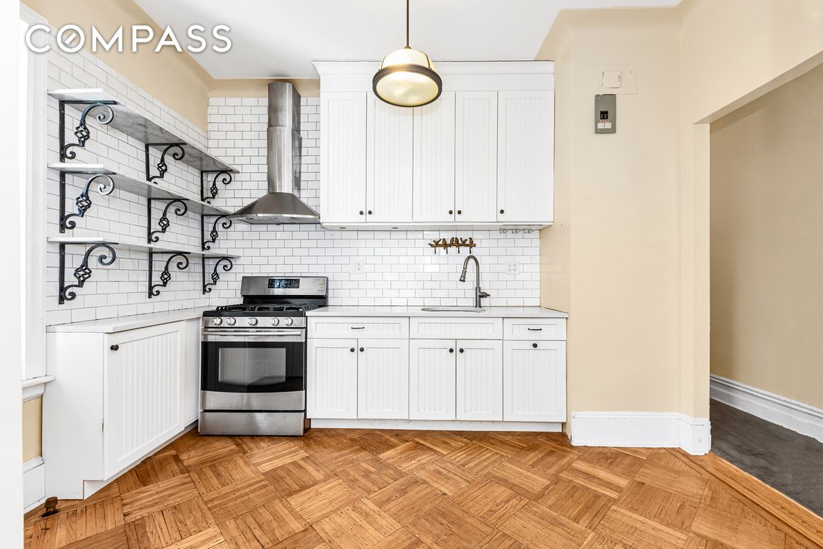 #3 photo, 576 5th Street, ブルックリン区 Park Slope , NY 11215