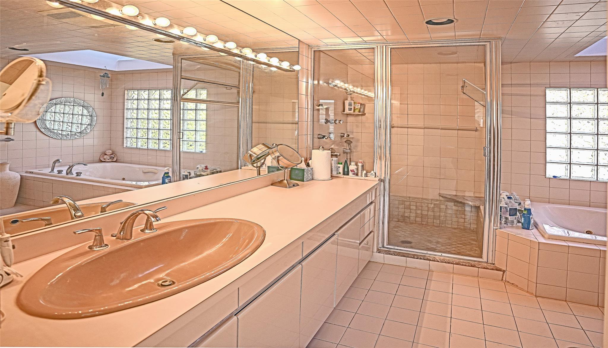 #20 photo, 62 Ithanell, Call Listing Agent , NY 07843