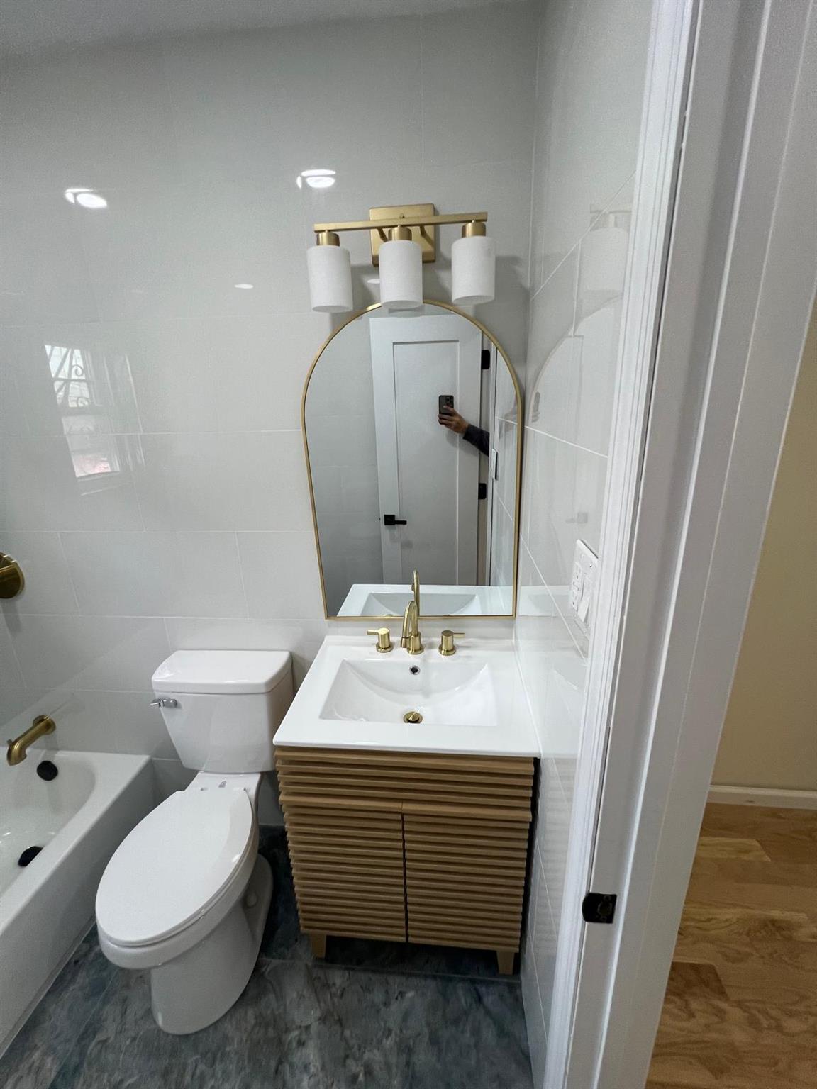 #7 photo, 121 Legion Street, Brooklyn , NY 11212