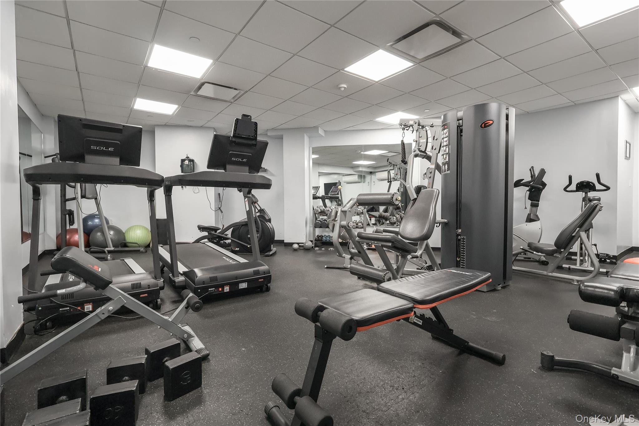 #10 photo, 11-24 31st Avenue, クイーンズ区 Astoria , NY 11106