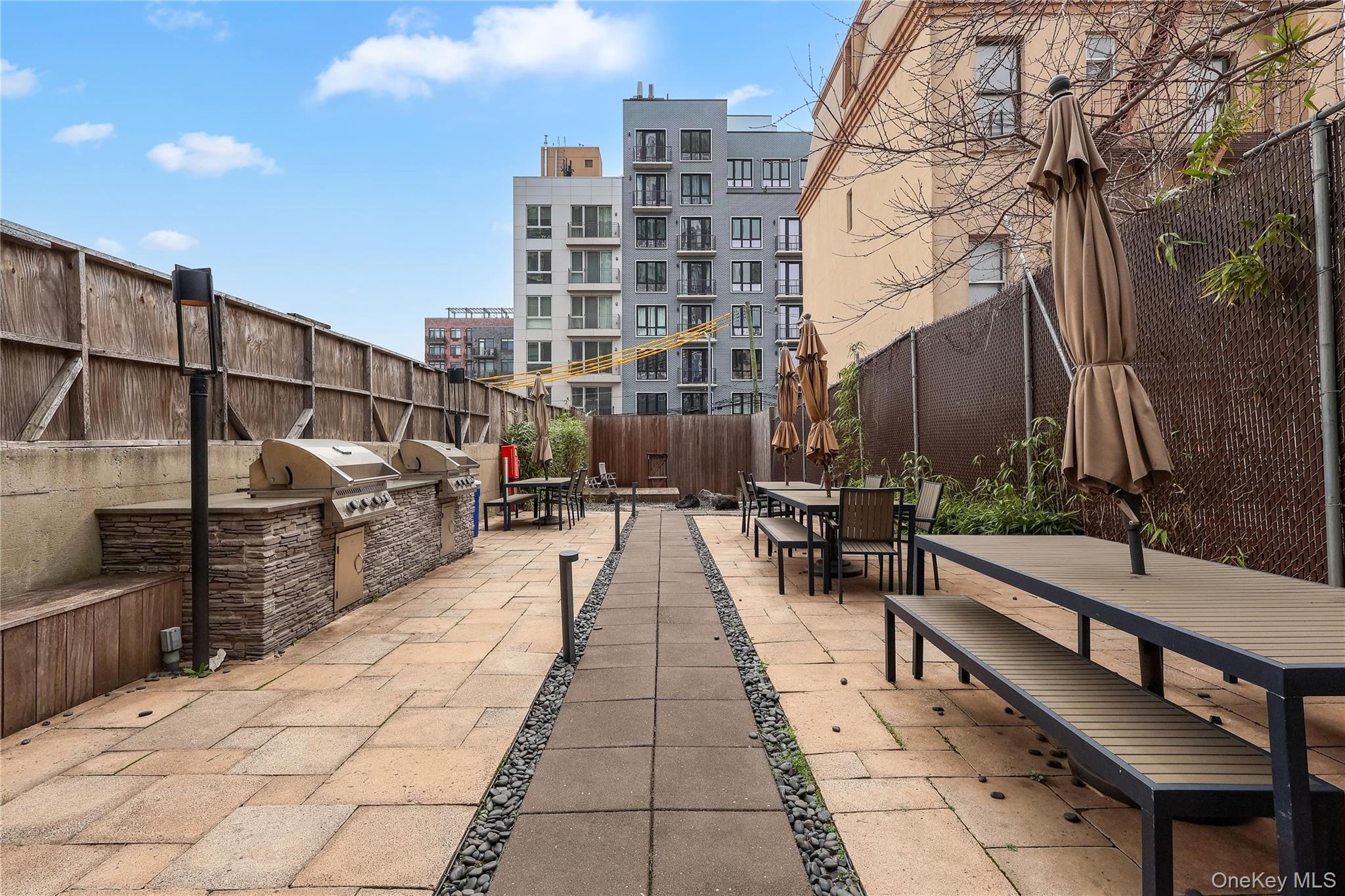 #13 photo, 11-24 31st Avenue, クイーンズ区 Astoria , NY 11106