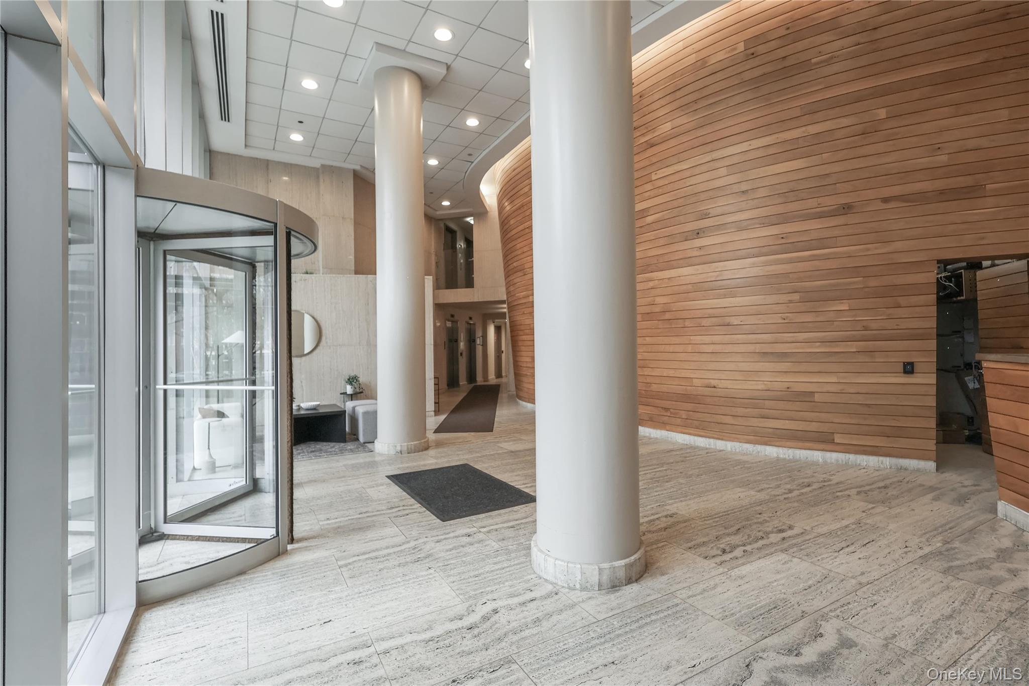 #2 photo, 11-24 31st Avenue, クイーンズ区 Astoria , NY 11106