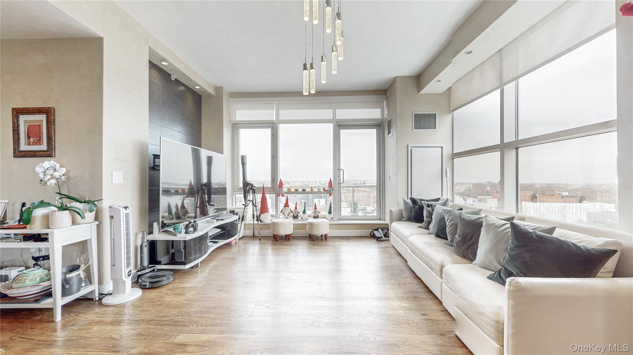 #20 photo, 11-24 31st Avenue, クイーンズ区 Astoria , NY 11106