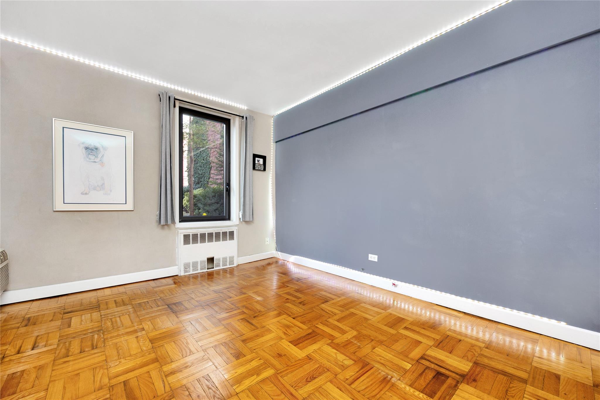 #14 photo, 140-50 Burden Crescent, Briarwood , NY 11435