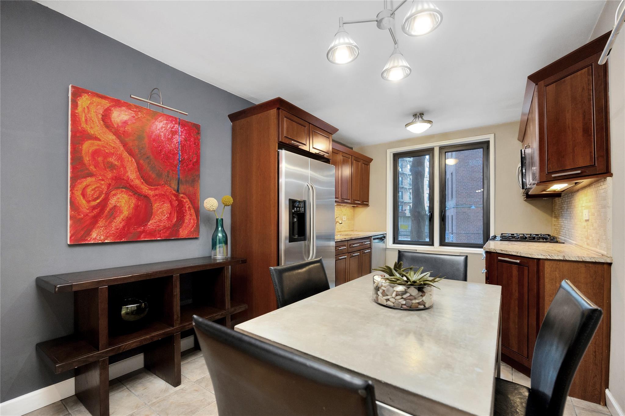 #4 photo, 140-50 Burden Crescent, Briarwood , NY 11435