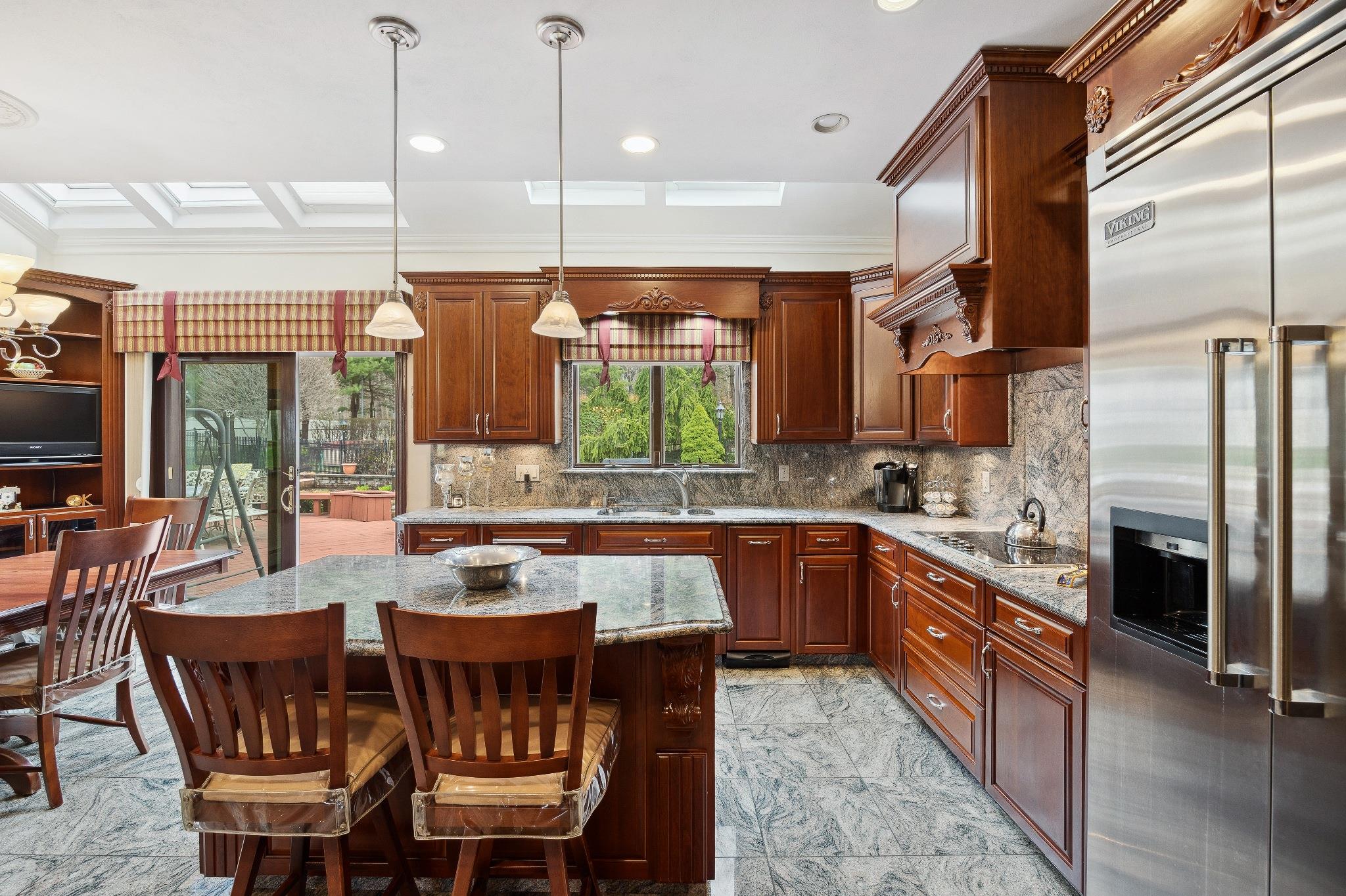 #13 photo, 6 Heather Court, サフォーク郡 Dix Hills , NY 11746