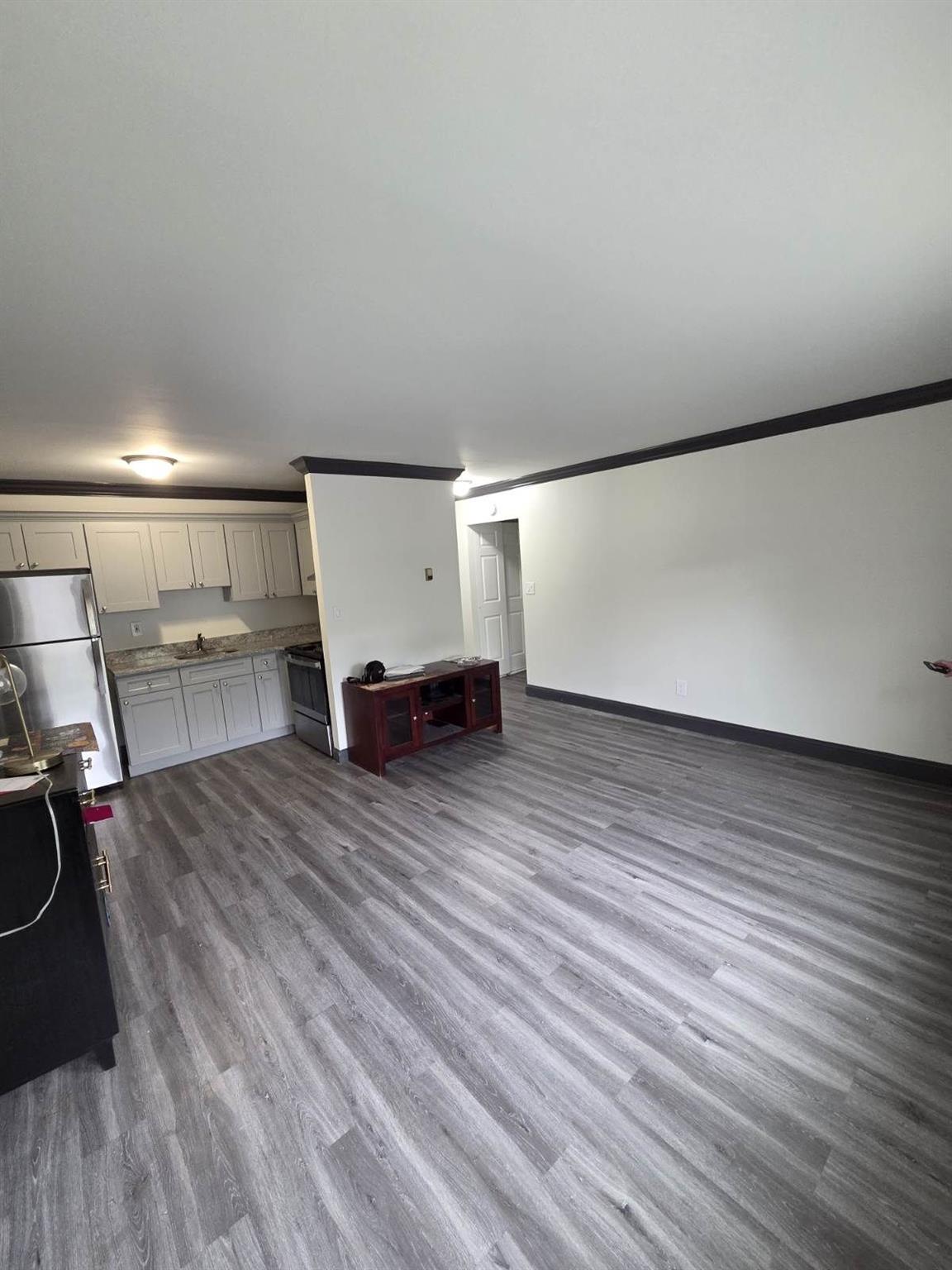 #3 photo, 280 Lowndes Avenue, Huntington Station , NY 11746