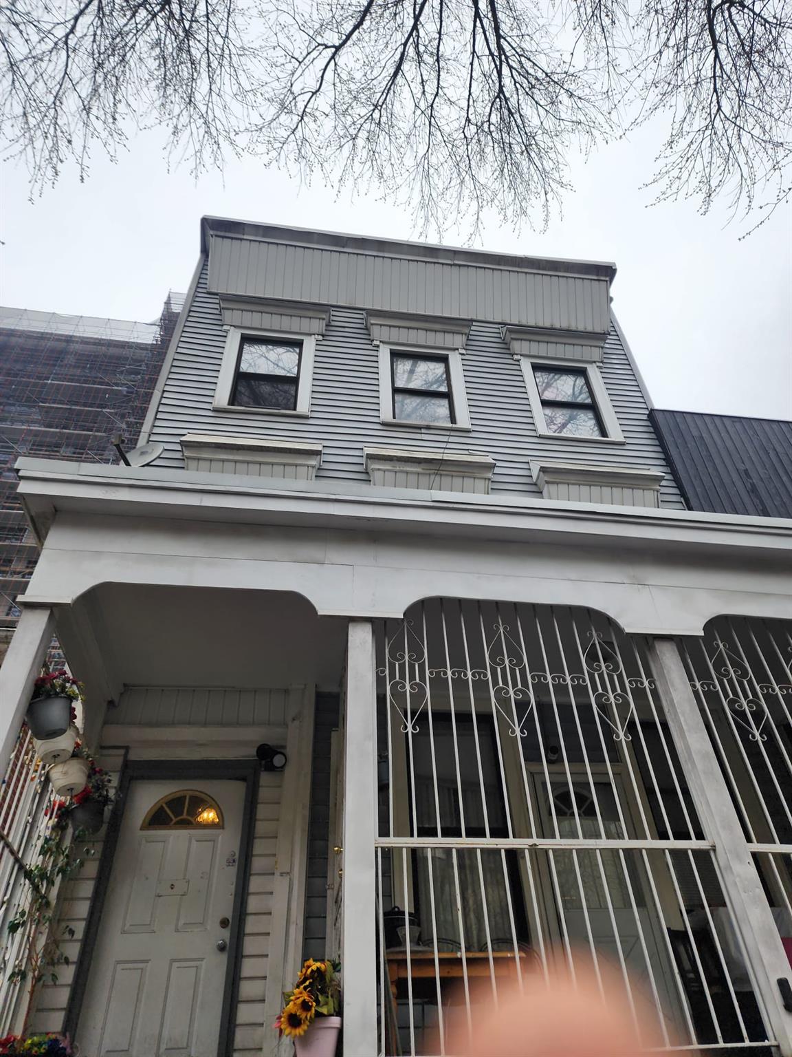 #3 photo, 885 Pacific Street, Brooklyn , NY 11238