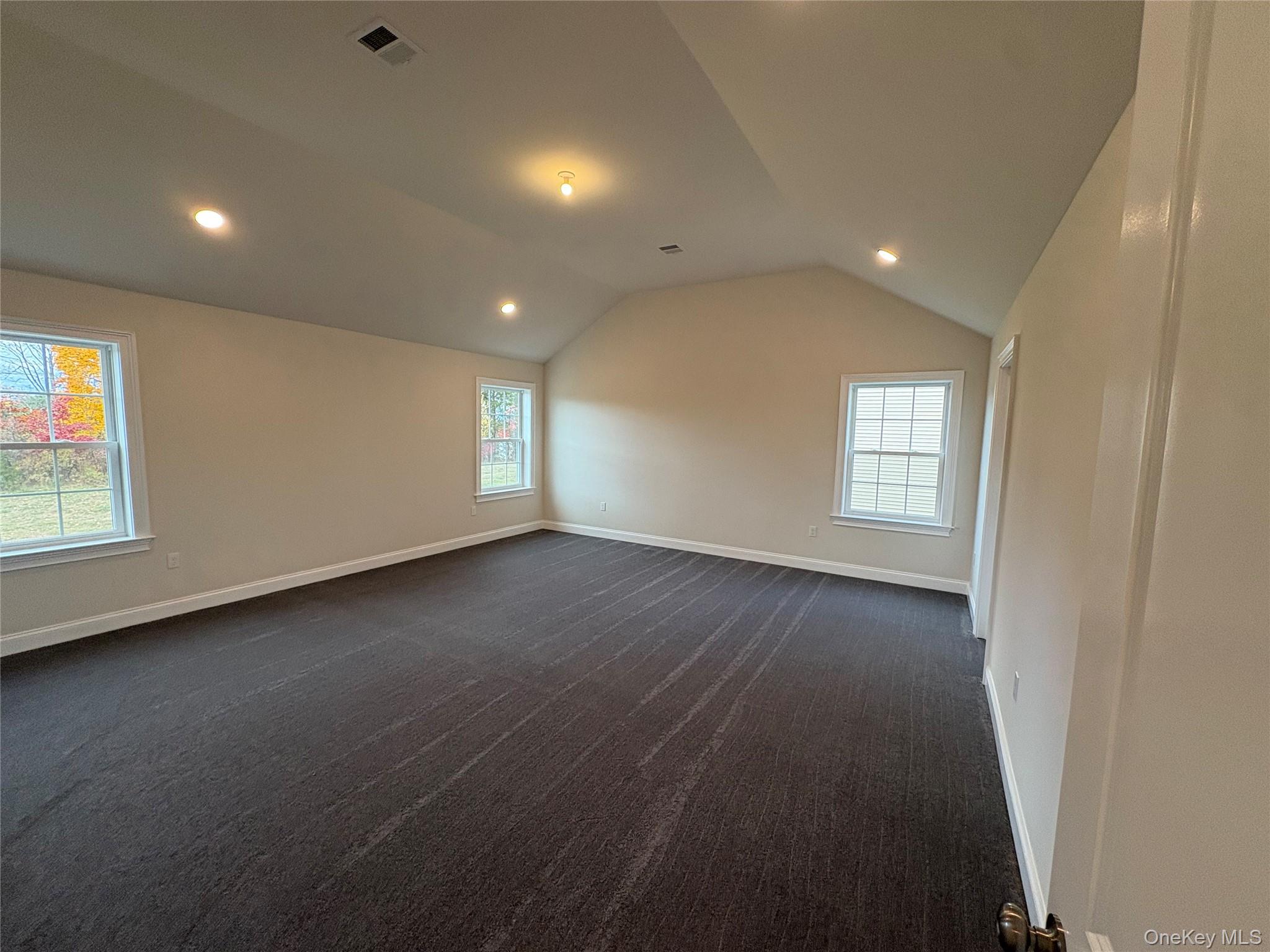 #10 photo, 21 Dartmouth Drive, Poughkeepsie , NY 12603