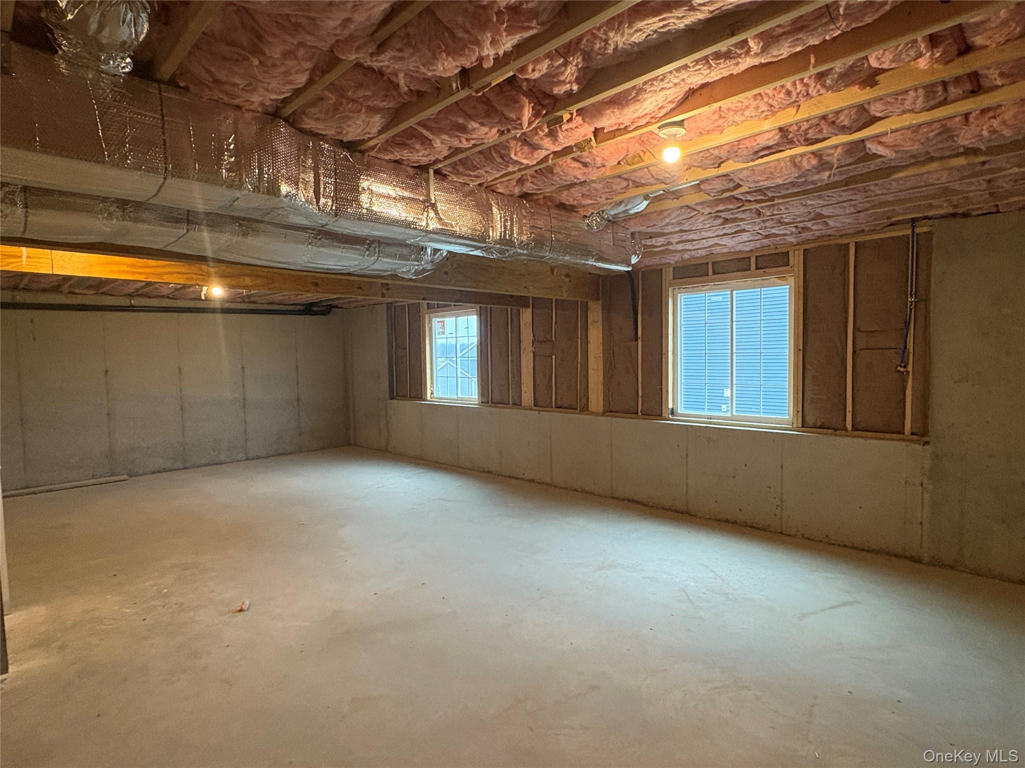 #18 photo, 21 Dartmouth Drive, Poughkeepsie , NY 12603