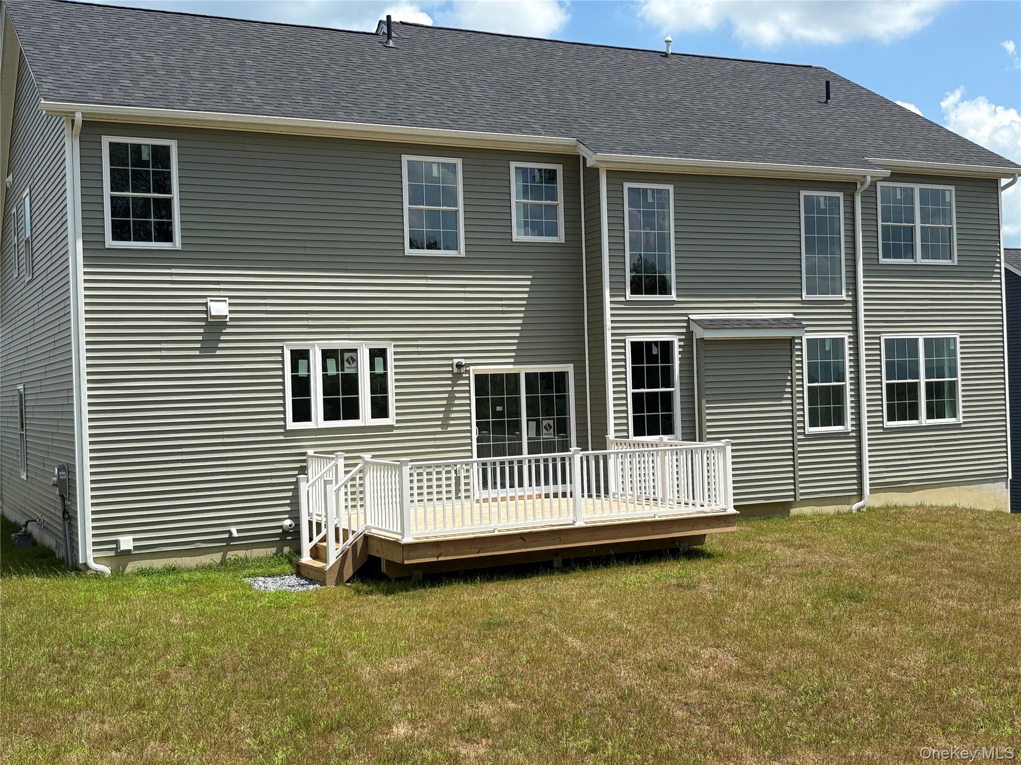 #2 photo, 21 Dartmouth Drive, Poughkeepsie , NY 12603