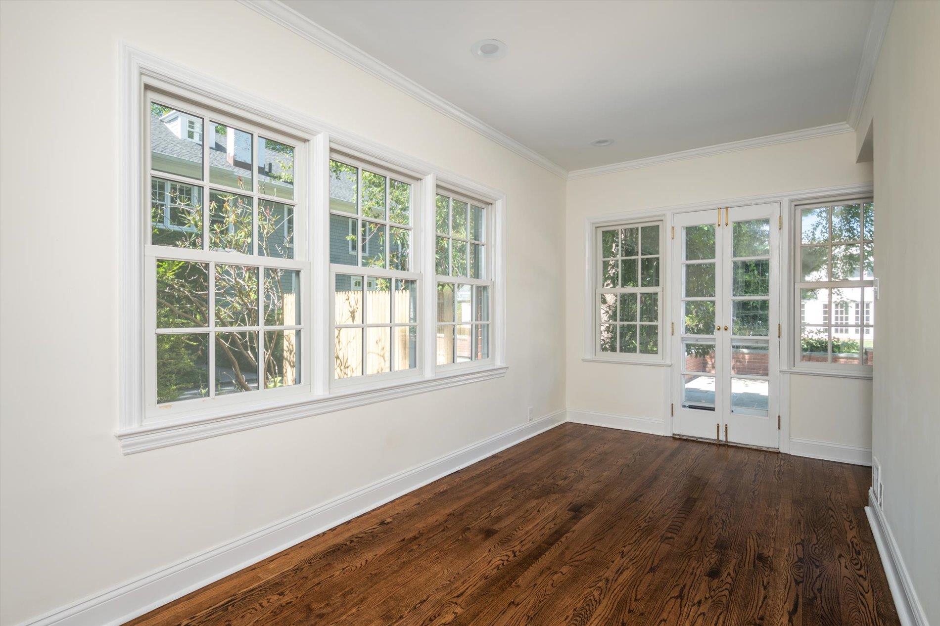 #11 photo, 67 3rd Street, Garden City , NY 11530