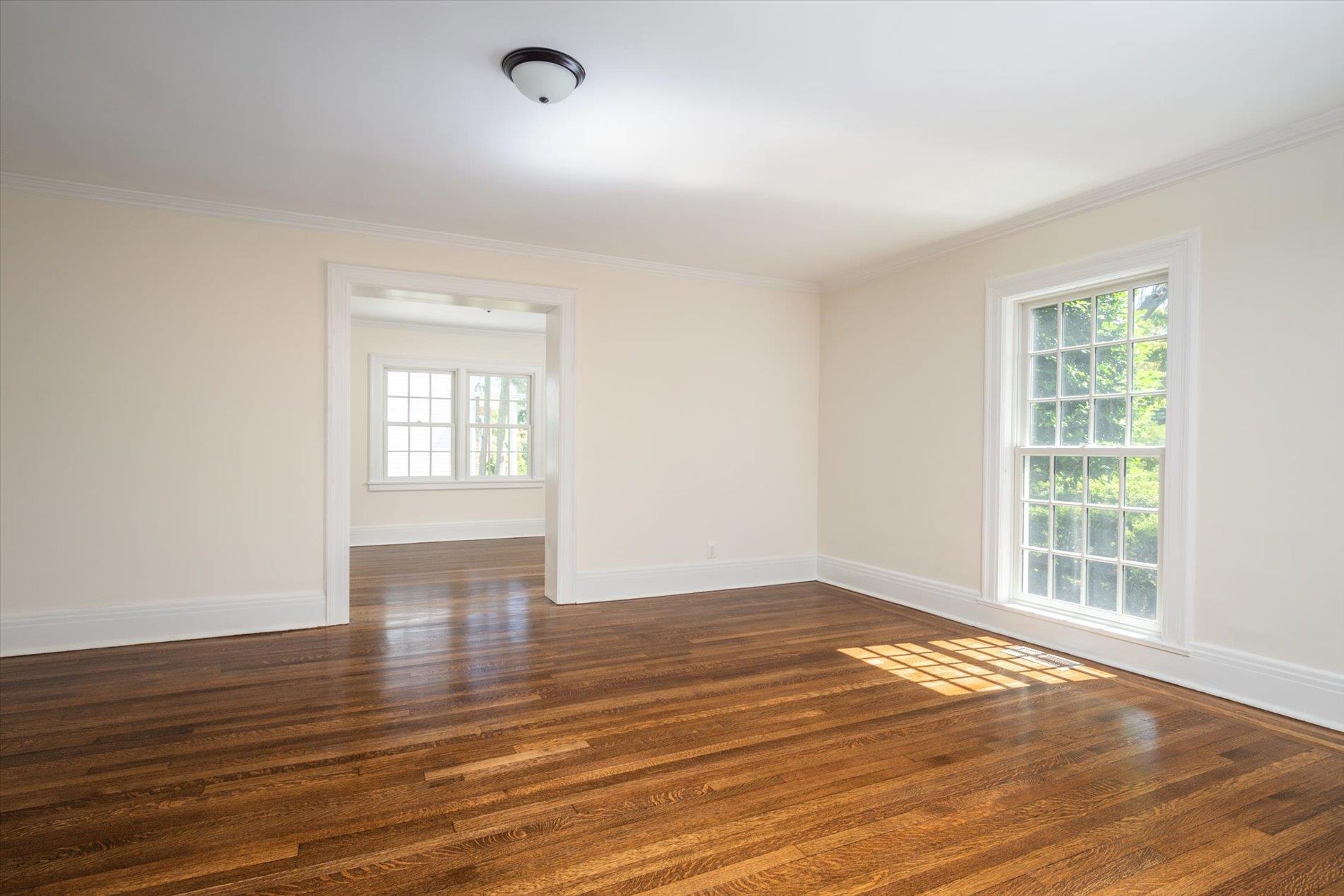 #12 photo, 67 3rd Street, Garden City , NY 11530