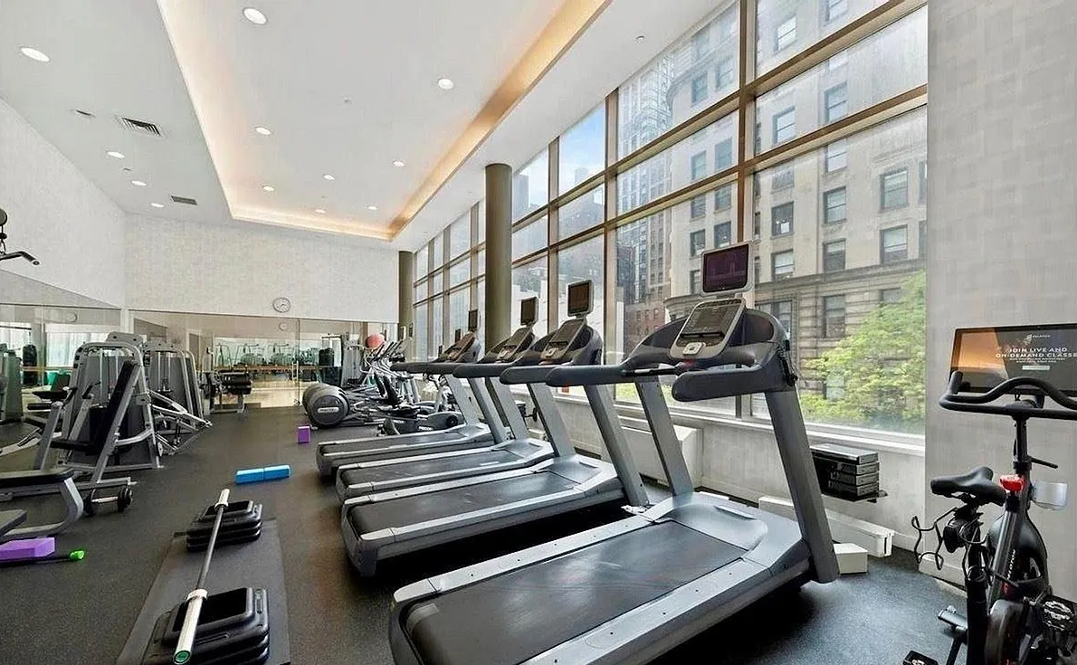 #12 photo, 325 5TH Avenue, マンハッタン Midtown , NY 10016