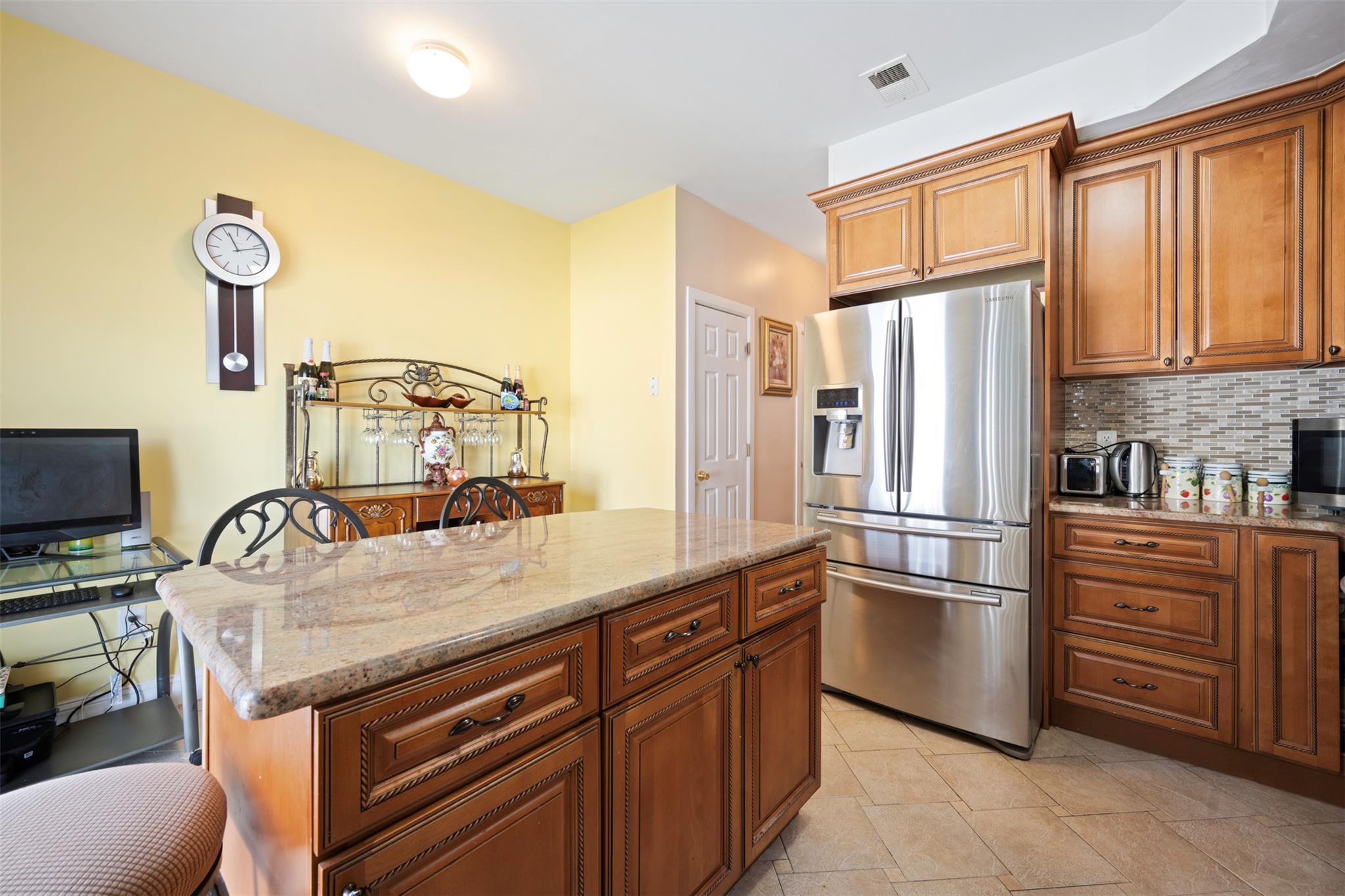 #10 photo, 439 Beach 69th Street, 皇后區 Far Rockaway , NY 11692