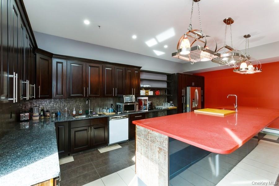 #5 photo, 15-32 127 Street, クイーンズ区 College Point , NY 11356