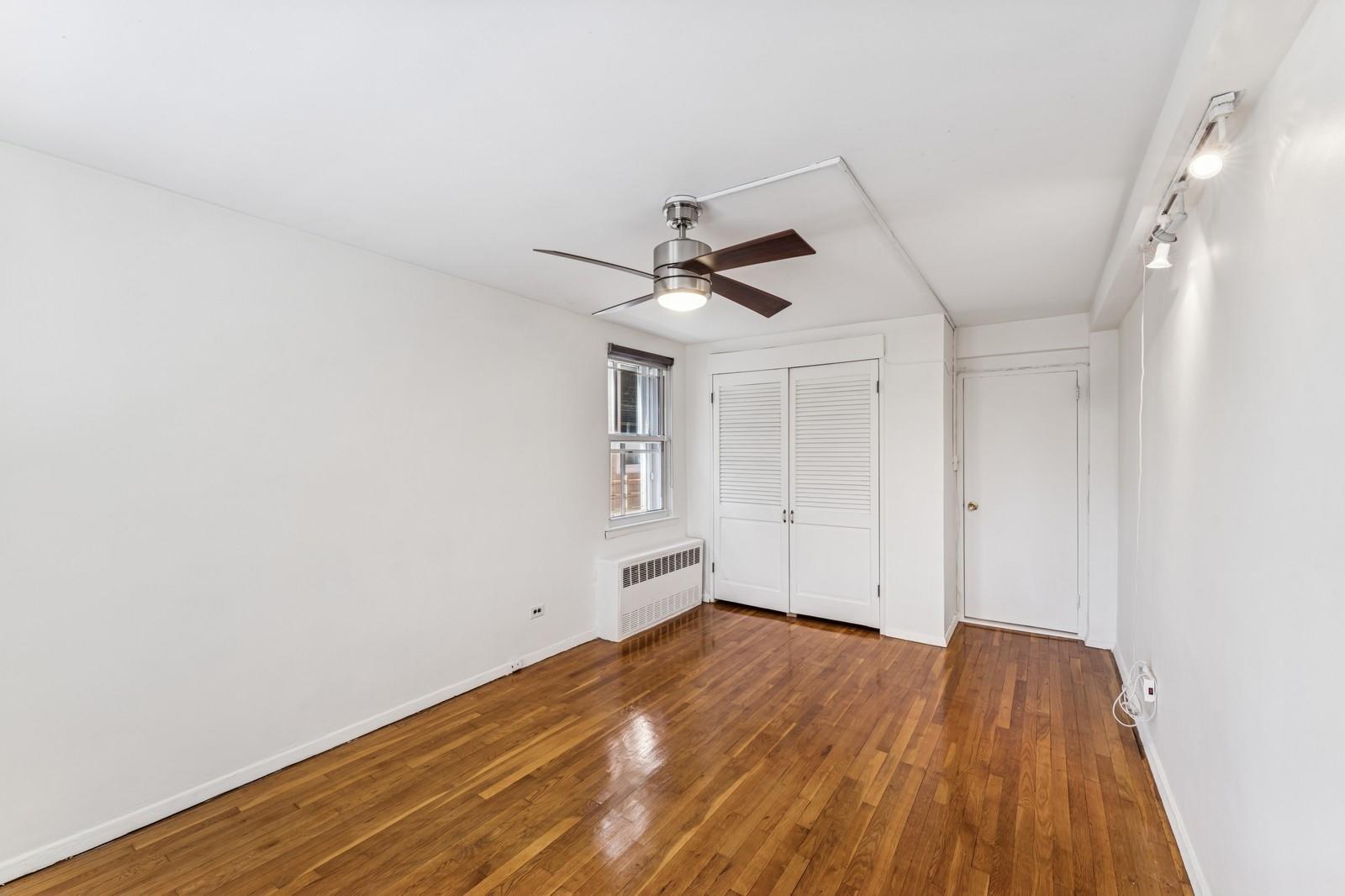 #15 photo, 241-20 Northern Boulevard, クイーンズ区 Little Neck , NY 11362