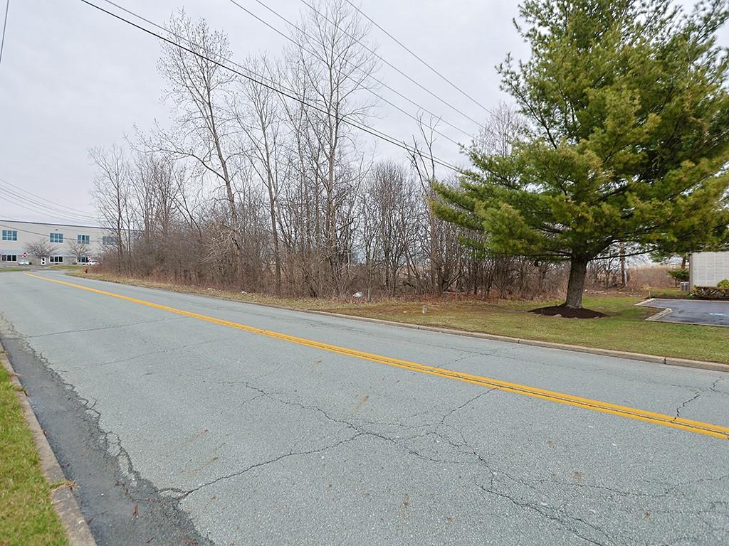 #2 photo, Wes Warren Drive, Middletown , NY 10941