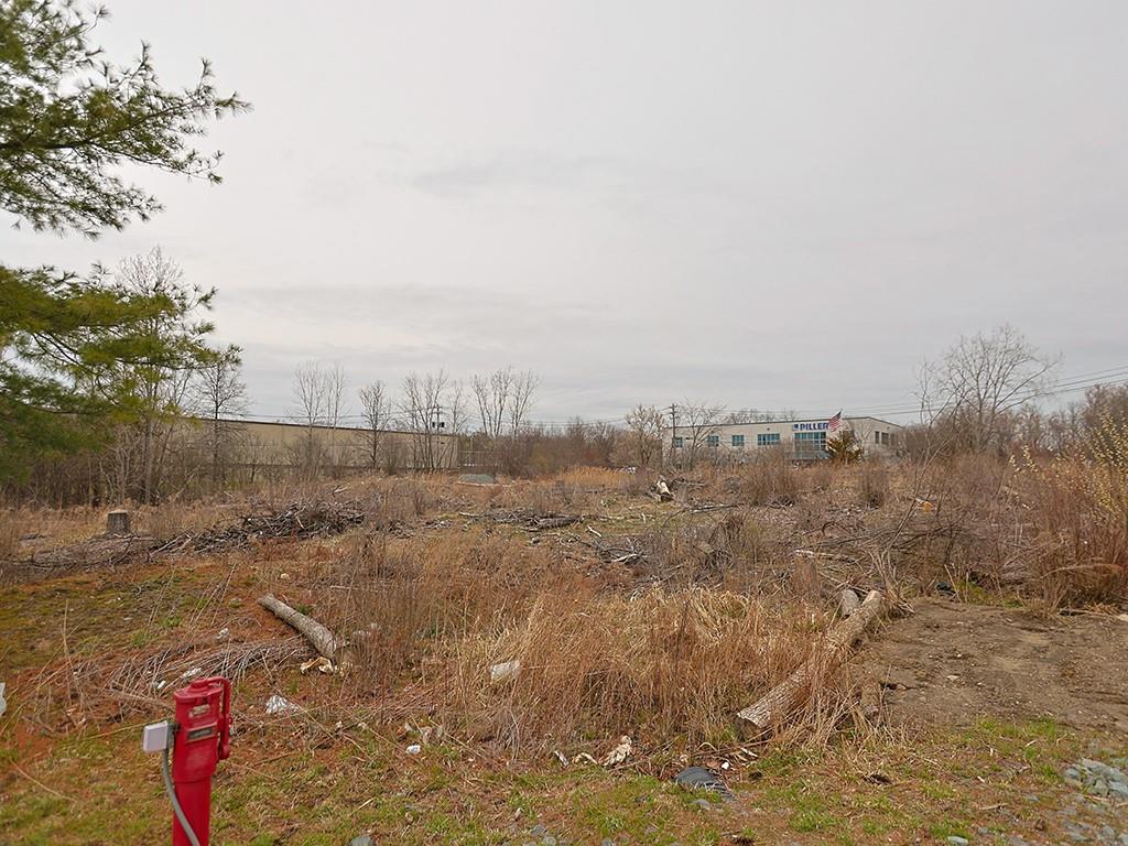 #5 photo, Wes Warren Drive, Middletown , NY 10941