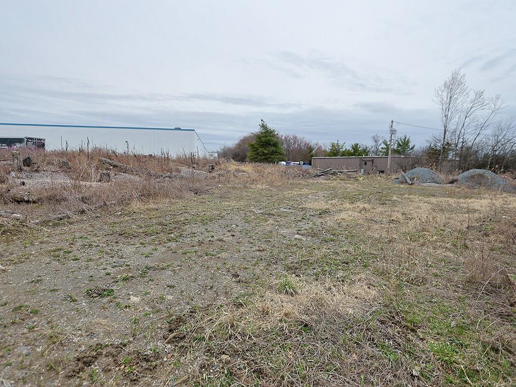 #8 photo, Wes Warren Drive, Middletown , NY 10941